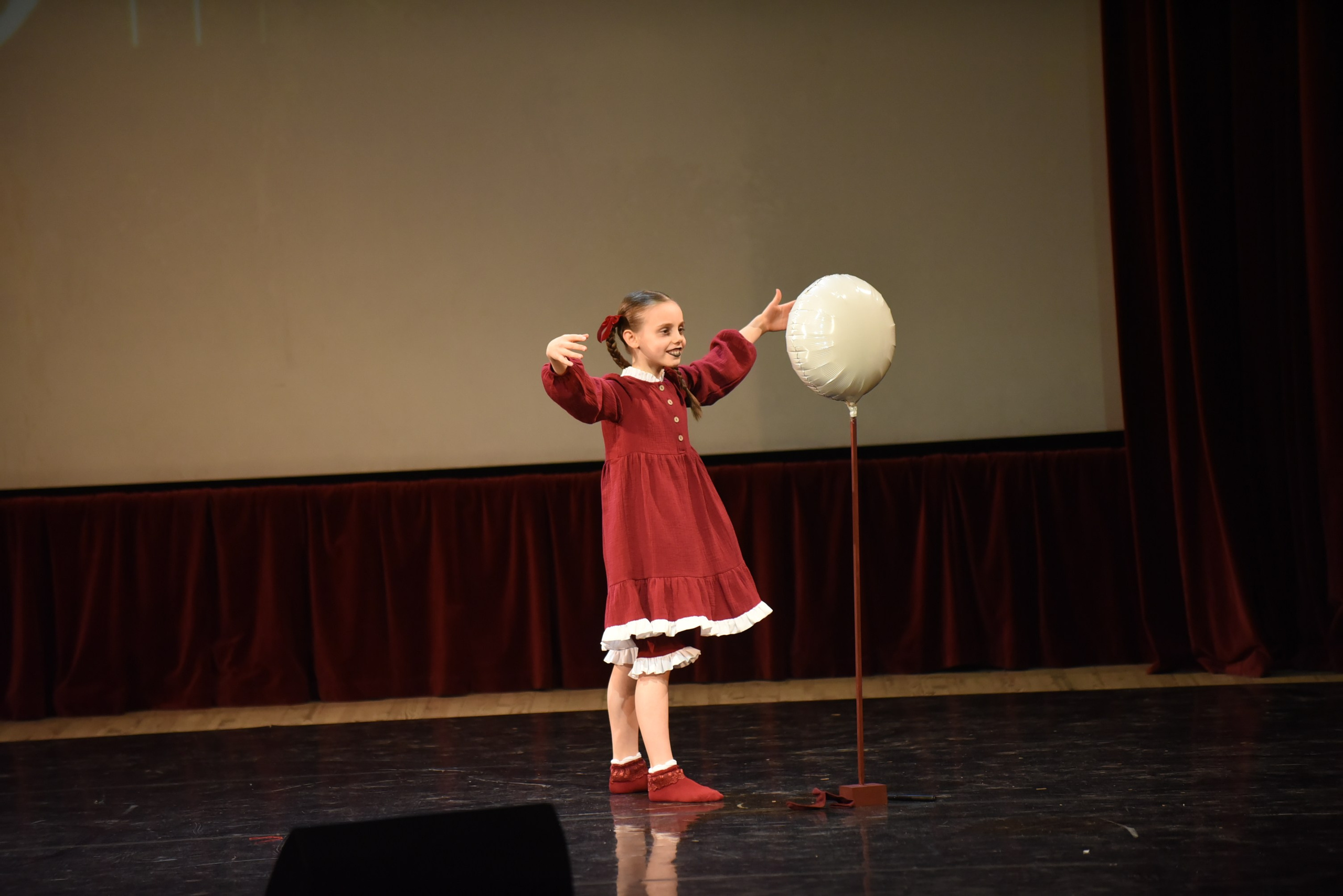 17 ноября, 3 блок, г. Москва. Золотое яблочко