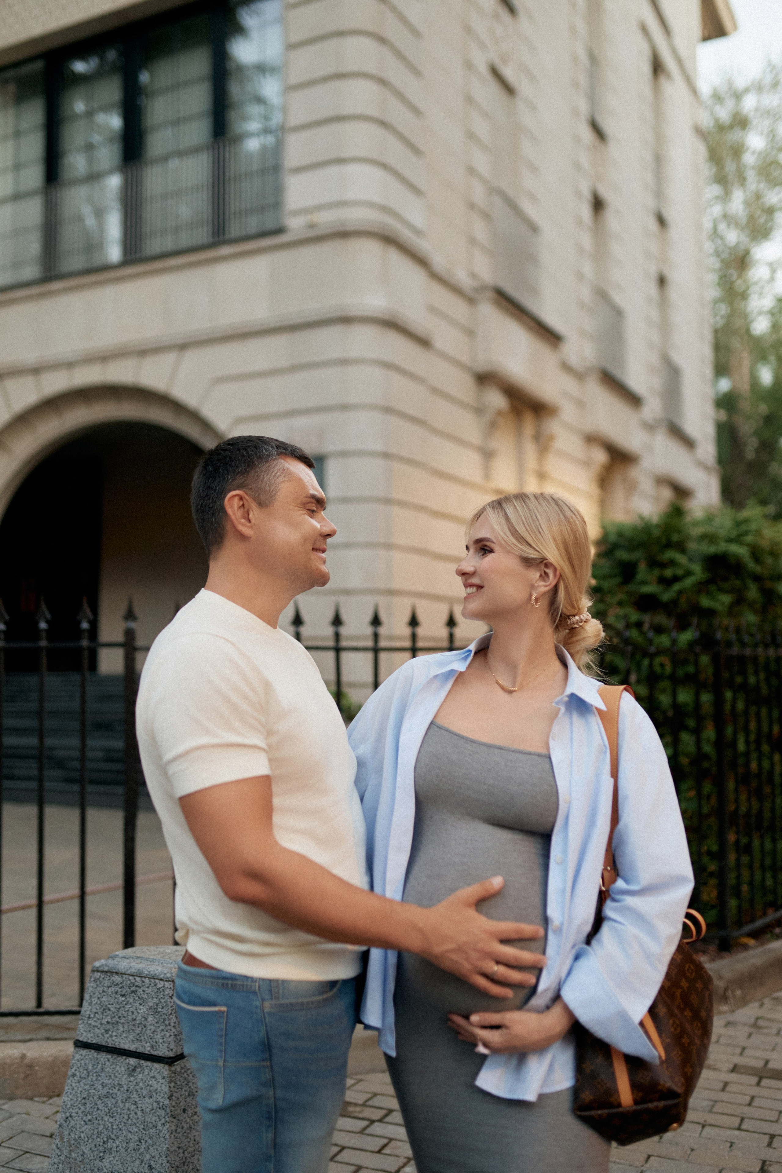 Стильная фотосессия беременности. Сестры Карабаза. Фотографы и ретушеры в Москве и Санкт-Петербурге
