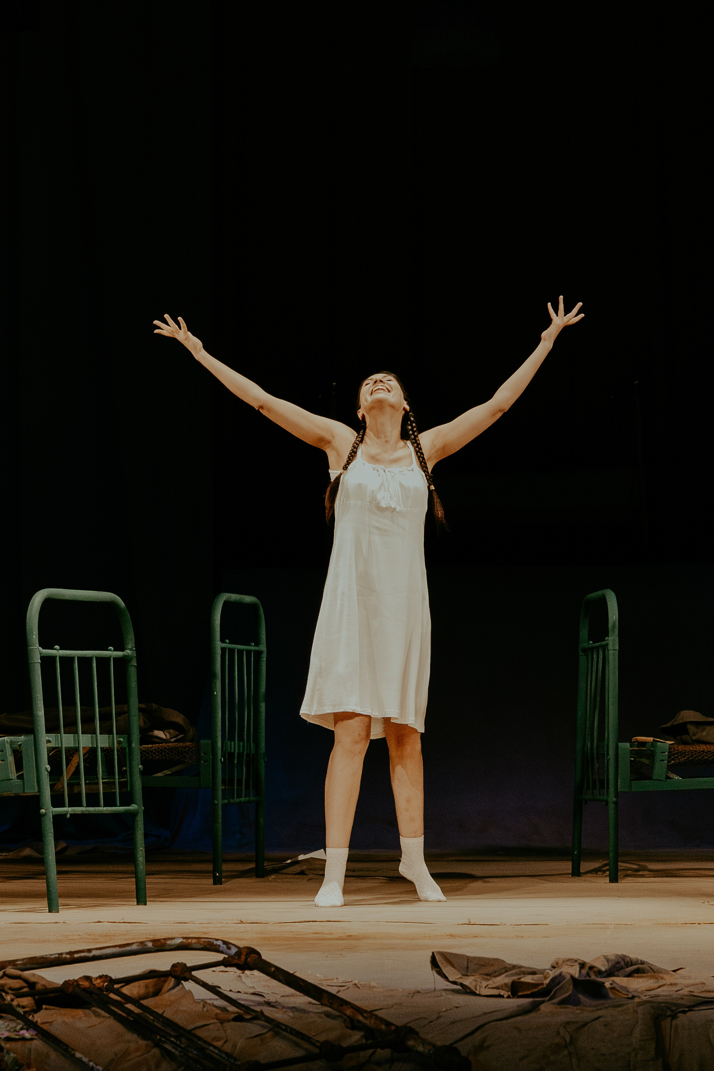 Театр Юного Зрителя " Не покидай меня». Фотограф Марк Файзулин