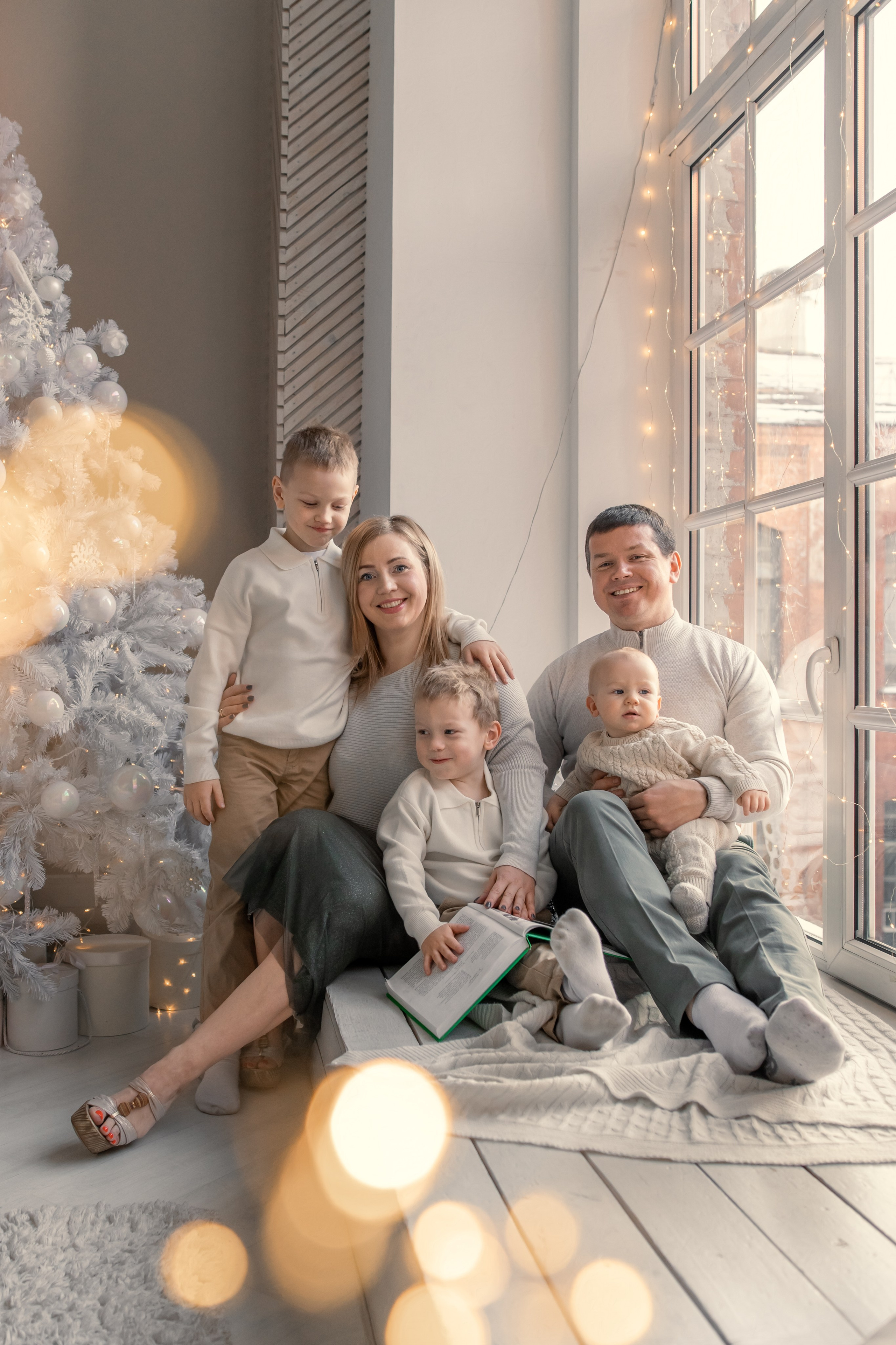 Студийные съёмки, портфолио. Фотограф на крещение и венчание, семейный фотограф в Санкт-Петербурге