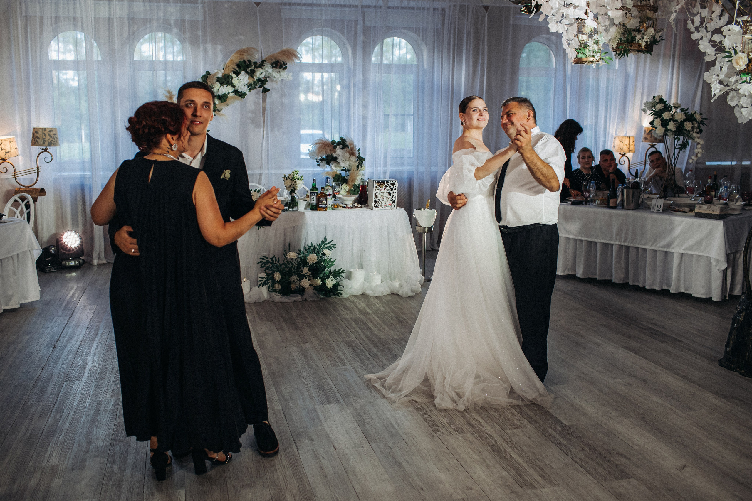 Vlad & Nadya (Saint-Petersburg, Russia). Destination wedding photographer Peter Letu