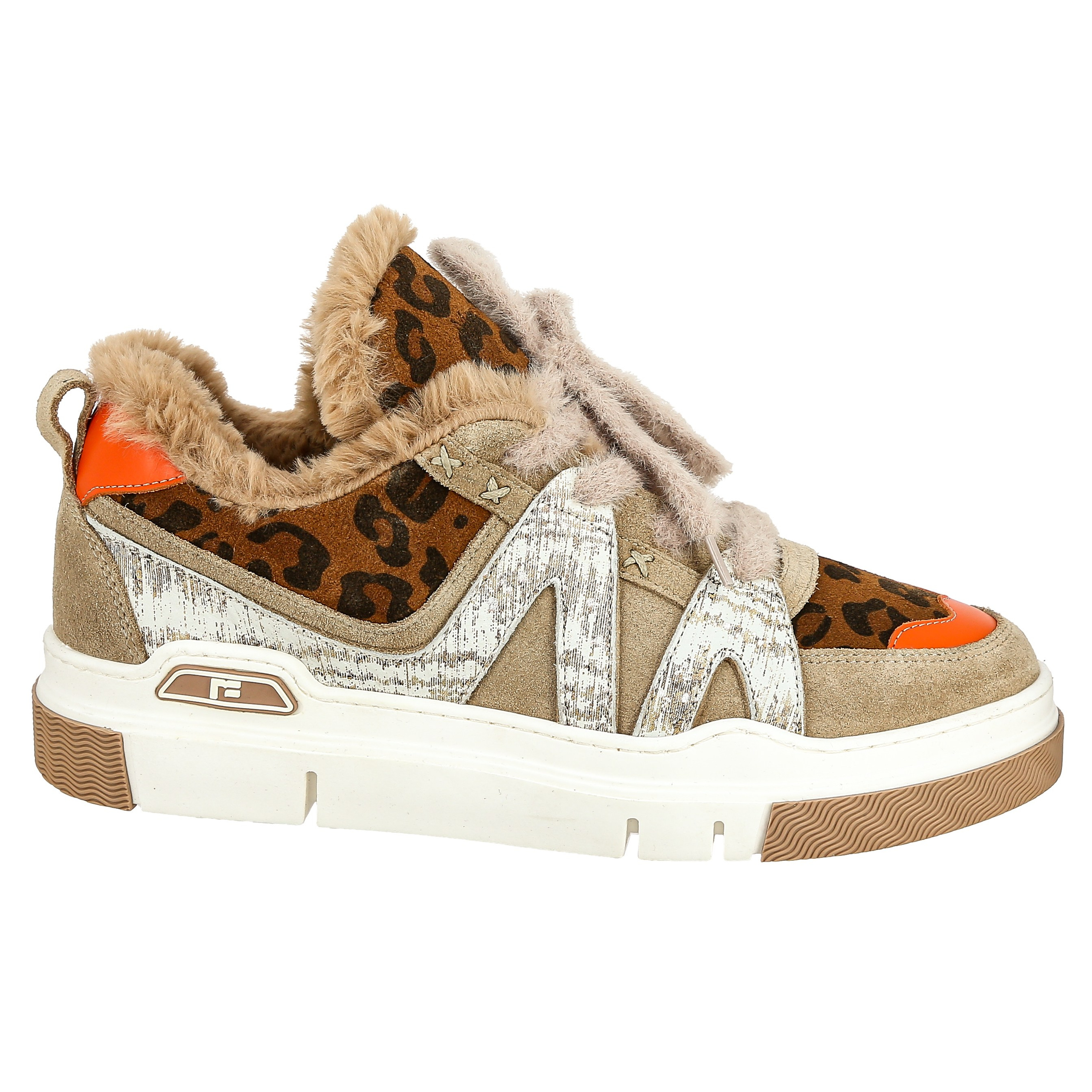 Фото на белом фоне. Предметная Фотосьемка в Москве