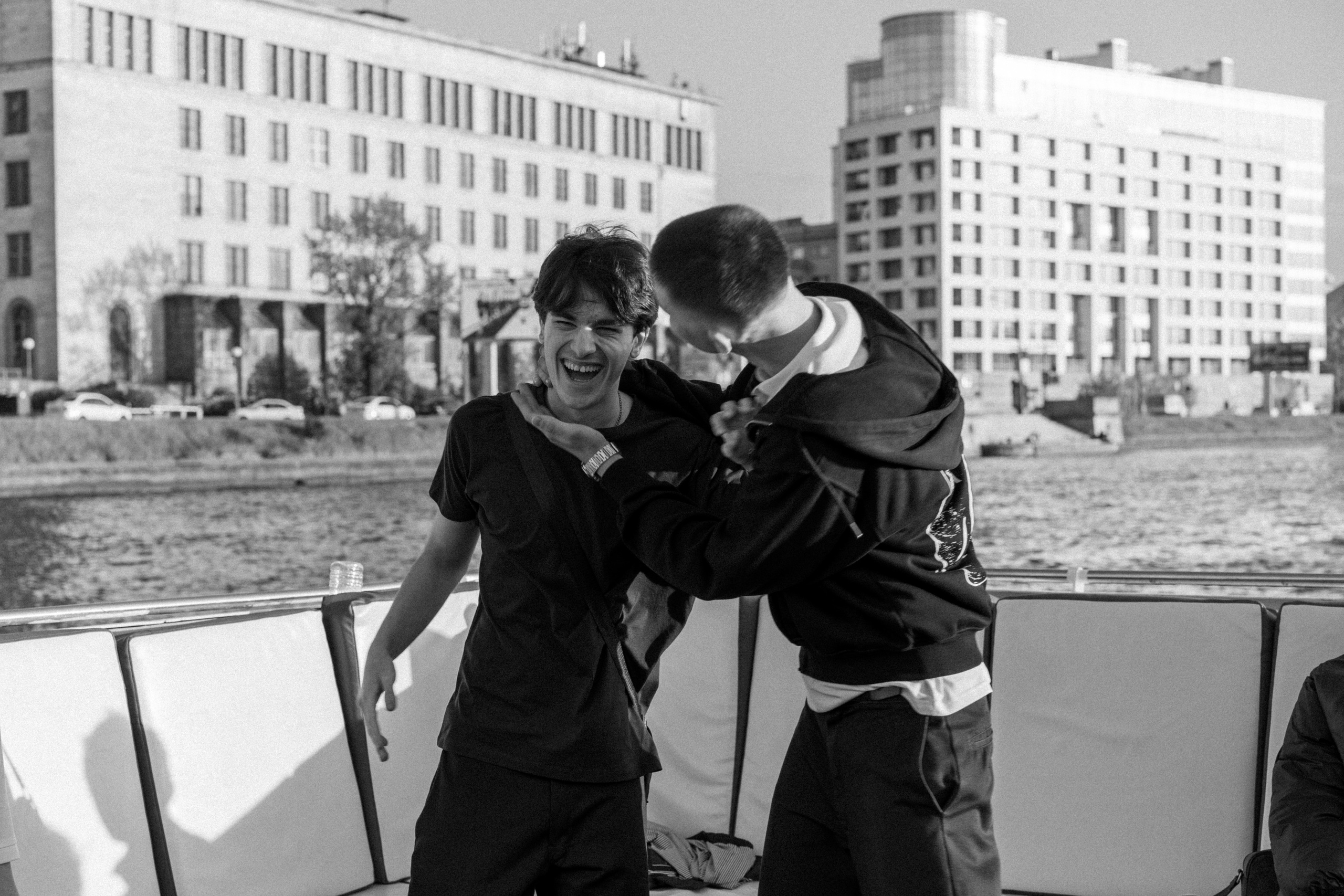 Выпускной на корабле. Фотограф Елизавета Потешкина