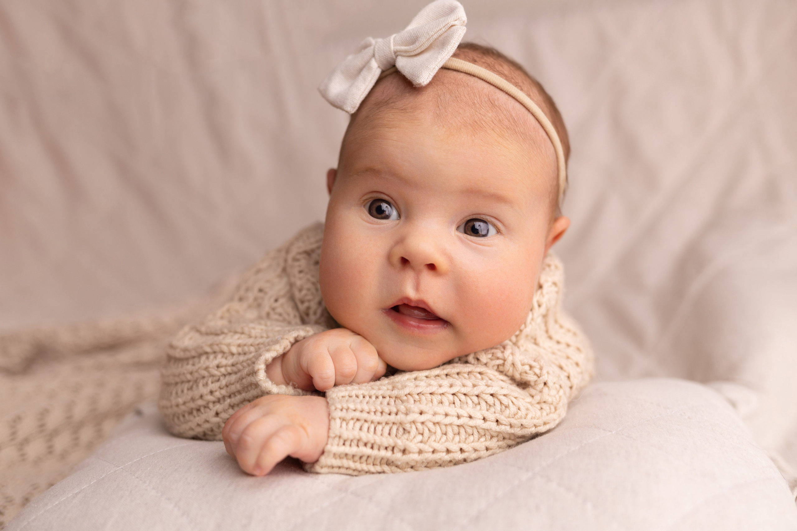 Newborn съемка в стиле Лайф. Фотограф новорожденных малышей в Омске и Омской области Эльвира Камаева