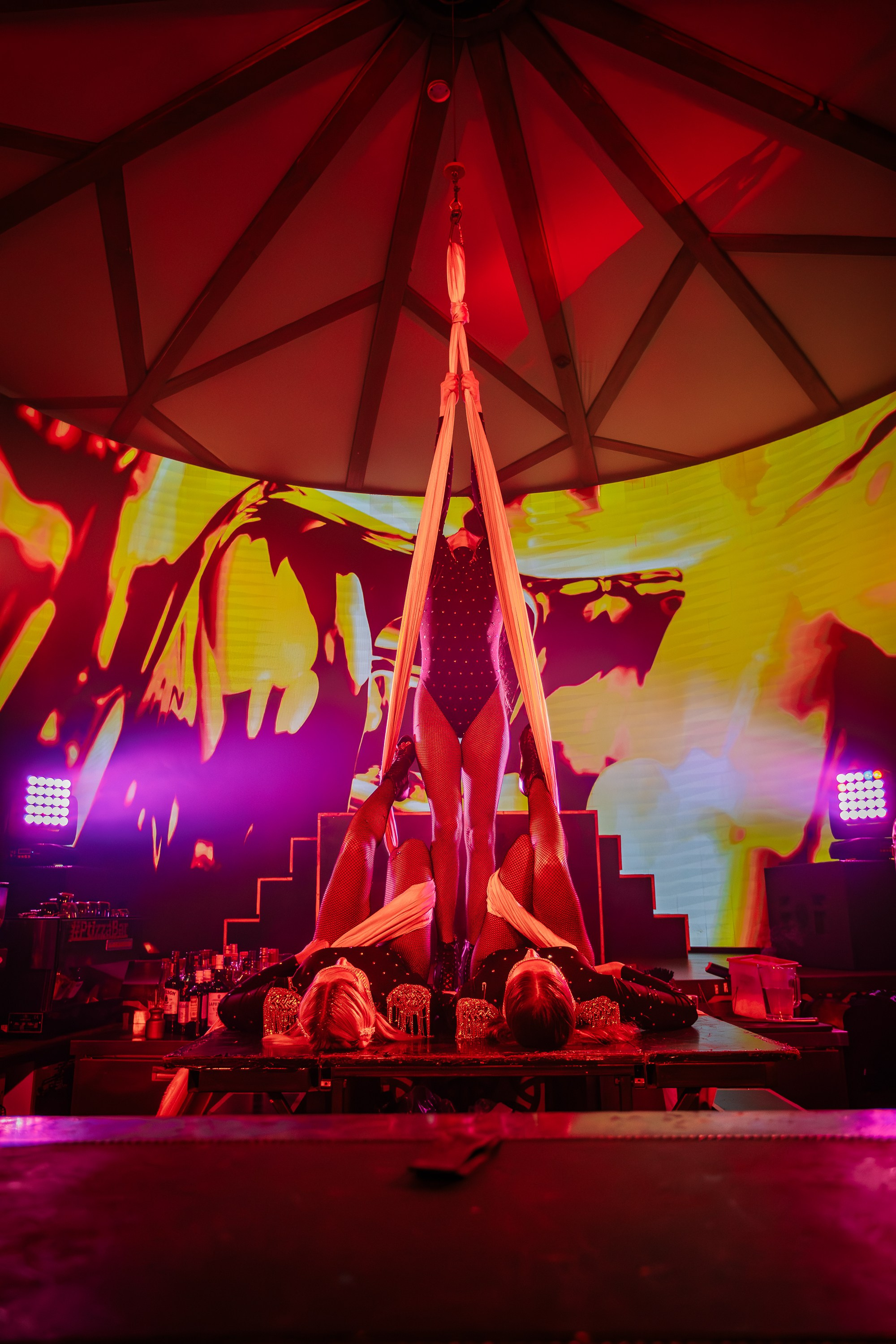 PTIZZA SHOW. Gold & Black in Ptizza Bar_Ялта_6.07.2025. Аминов Руслан | Фотограф