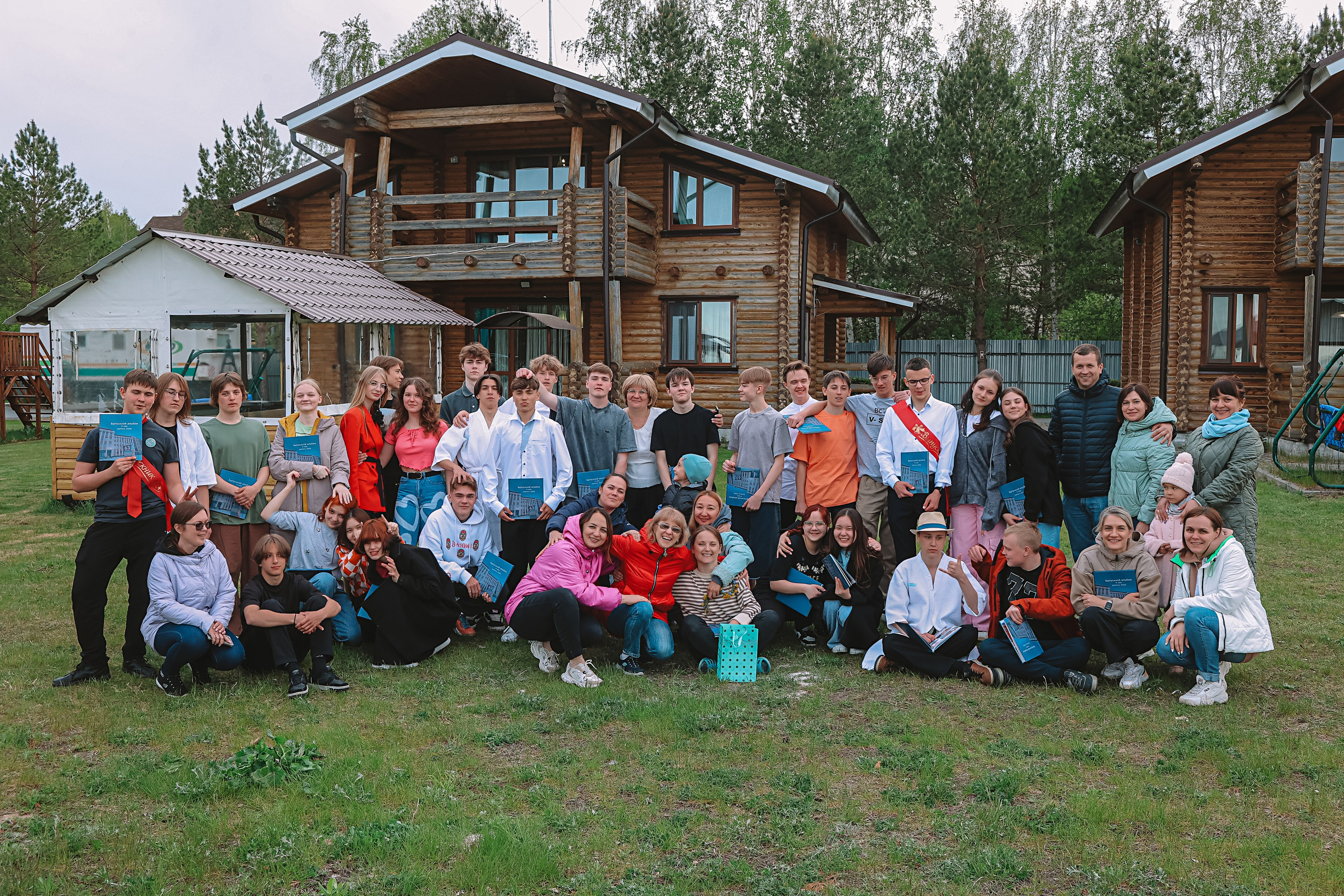 Последний звонок. Семейный фотограф Тюмень, фотограф на роды Салмина Мария