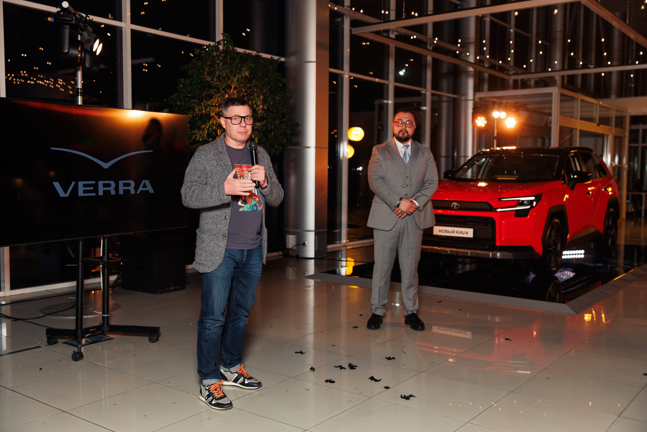 Презентация новой Toyota RAV4. Репортажный и свадебный фотограф в Уфе Павел Кожевников