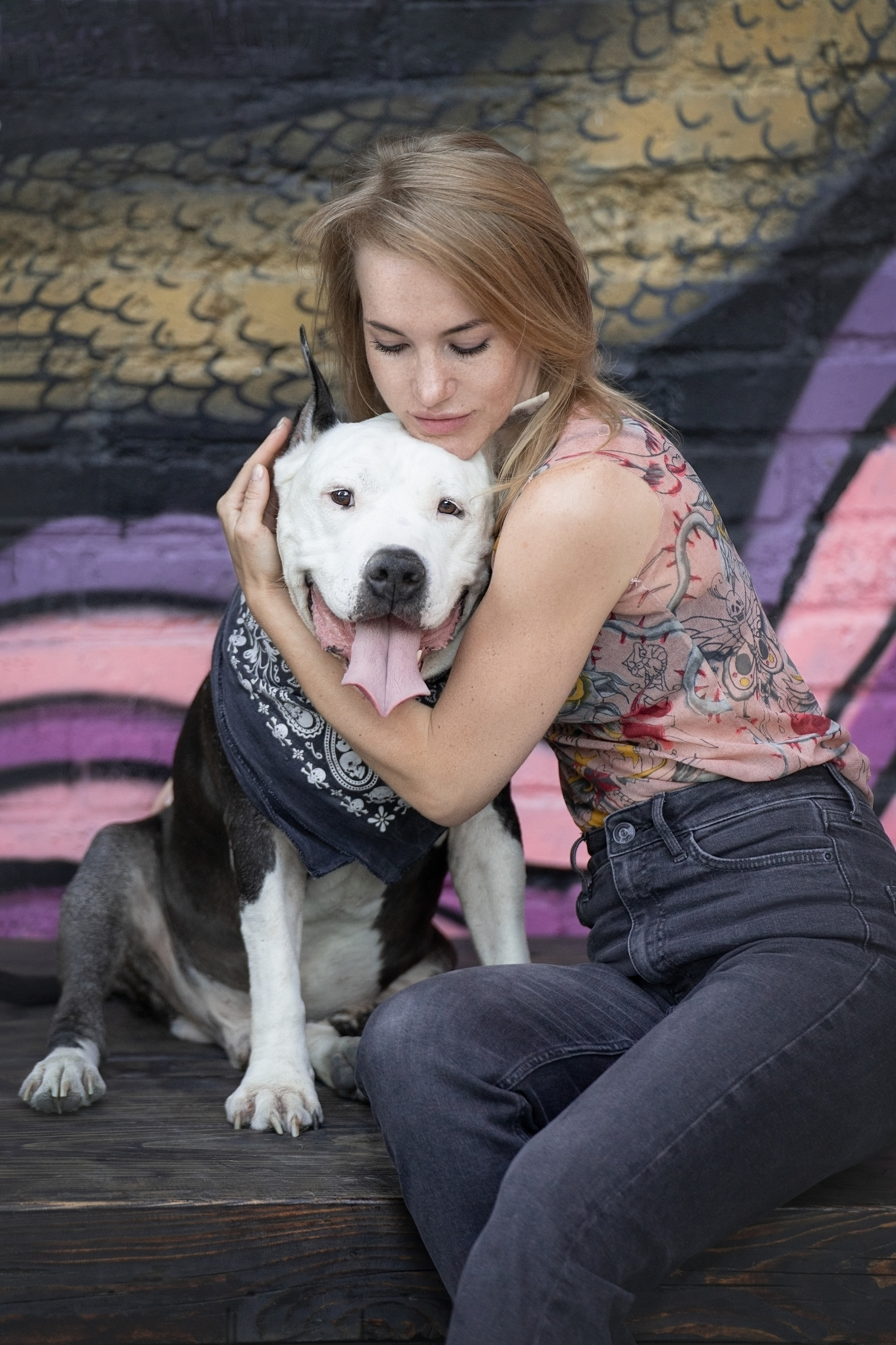 Оля и Пит в городе. Фотограф анималист