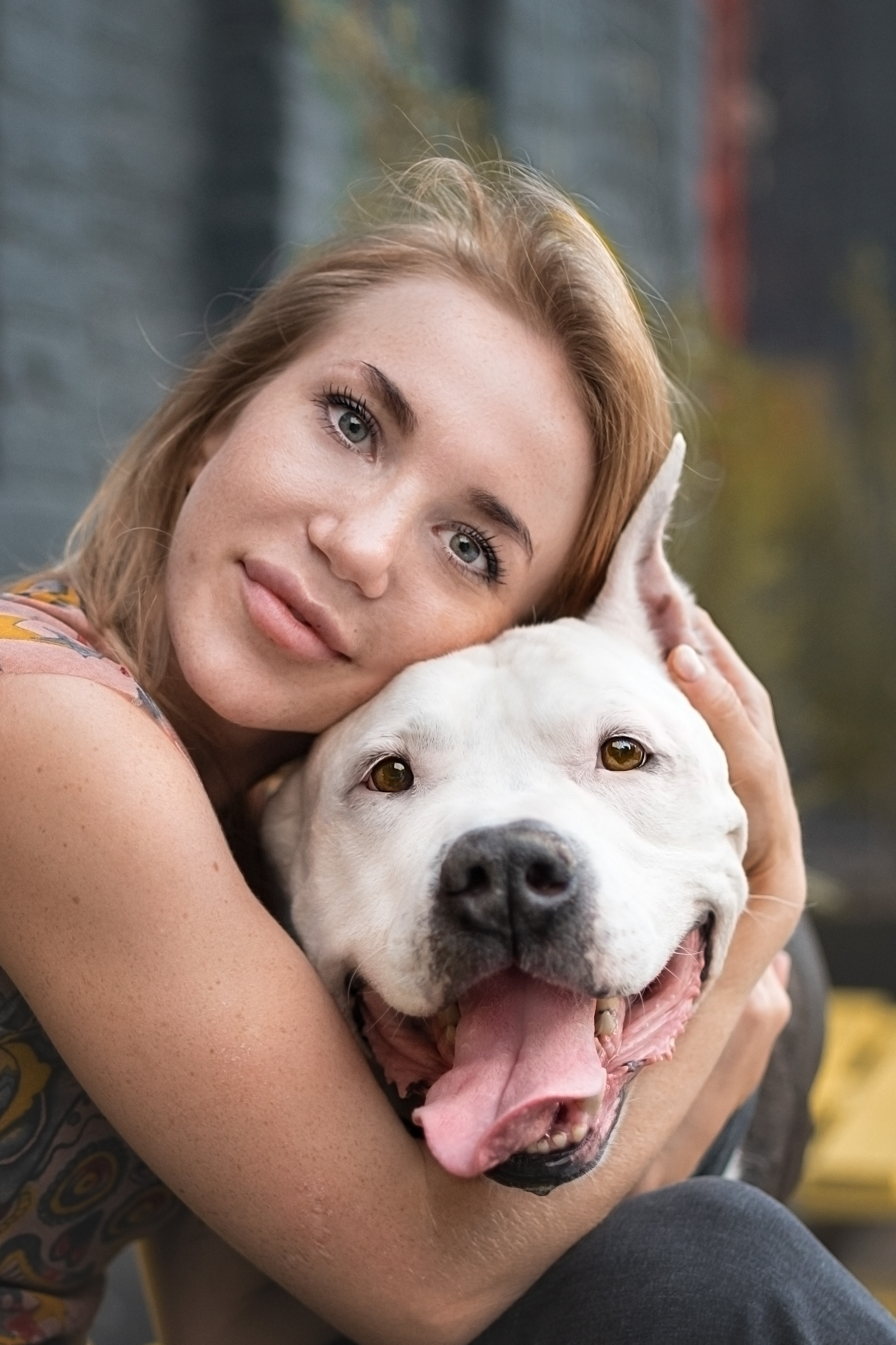 Оля и Пит в городе. Фотограф анималист