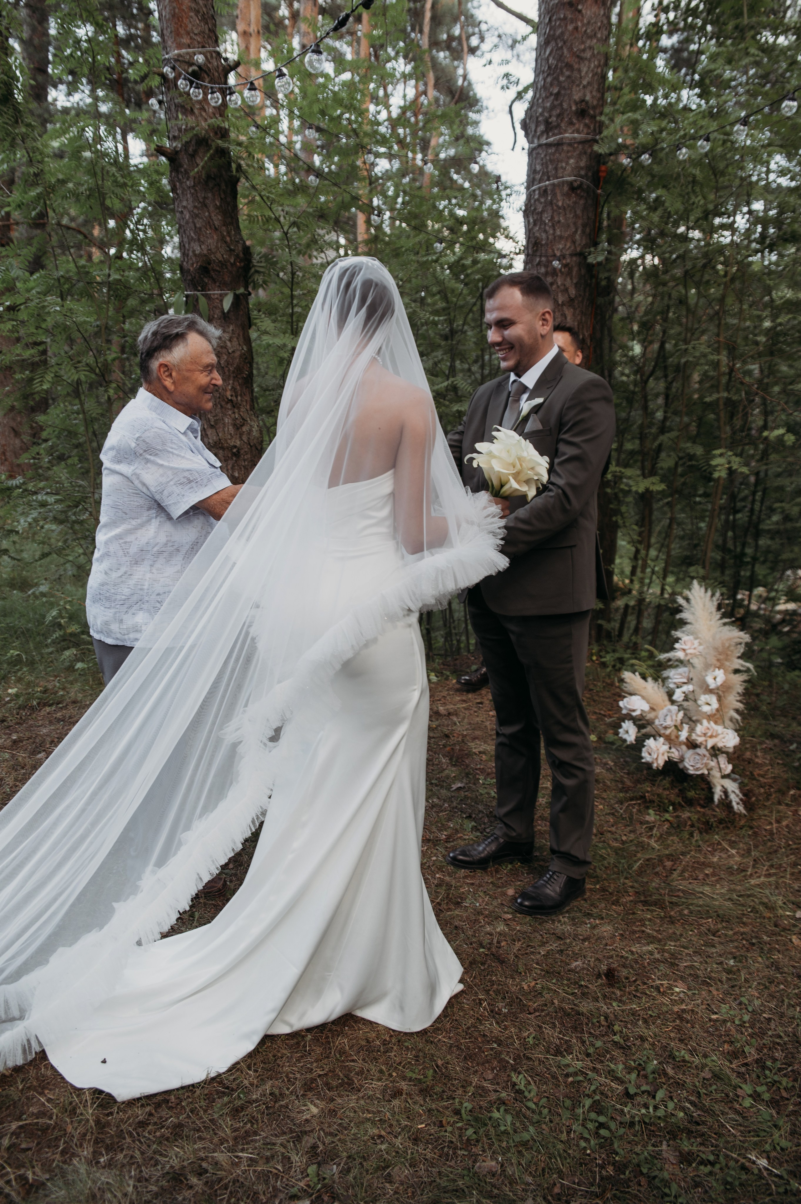 Галерея со свадьбы в Твери, красивая пара в Домотканово. Свадебный фотограф в Твери, Москве и Санкт-Петербурге Денисова Екатерина