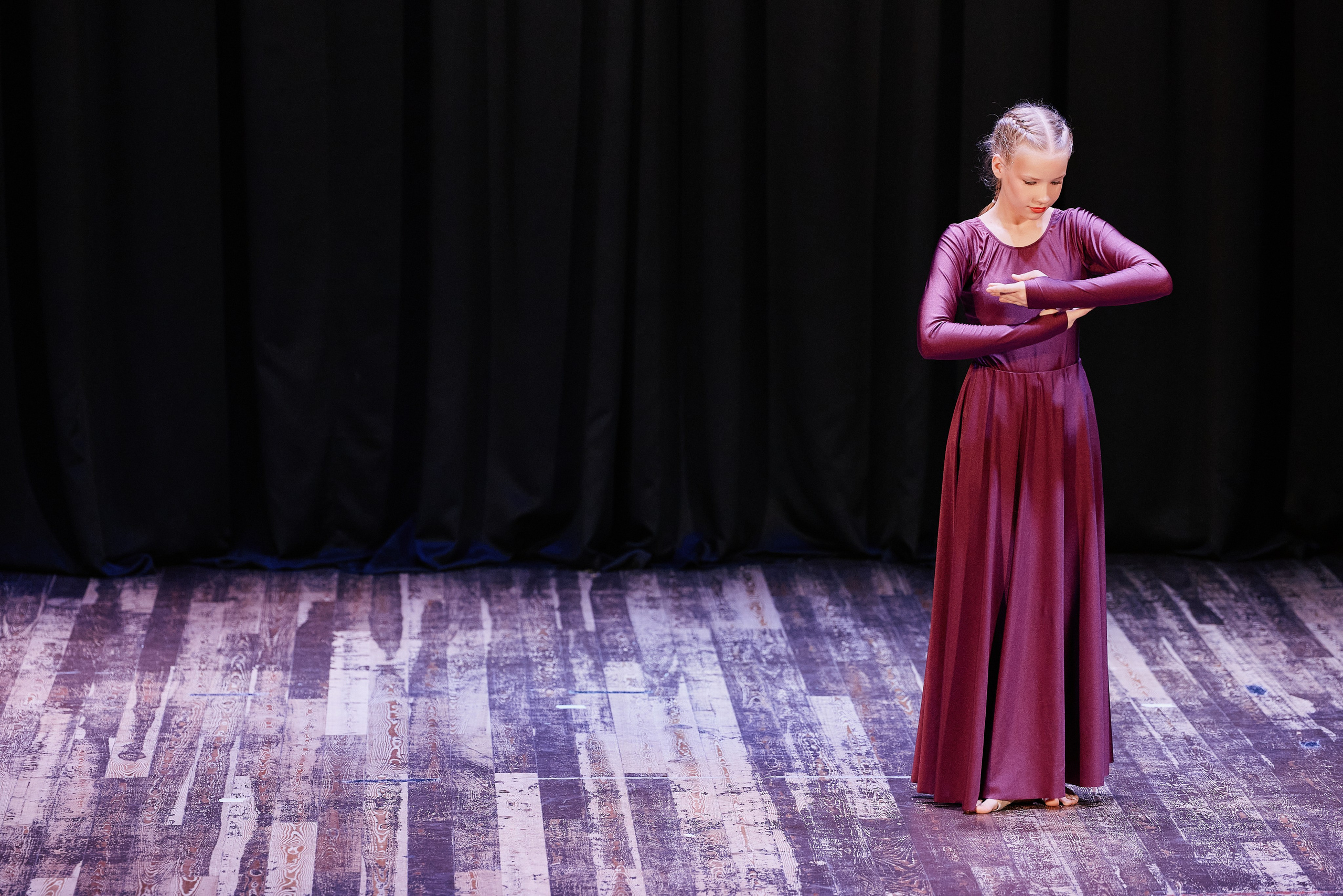 Концерт танцевальной студии Фиеста 08.06. Свадебный репортажный фотограф краснодар максим дремов дрёмов фотосессия студия цена