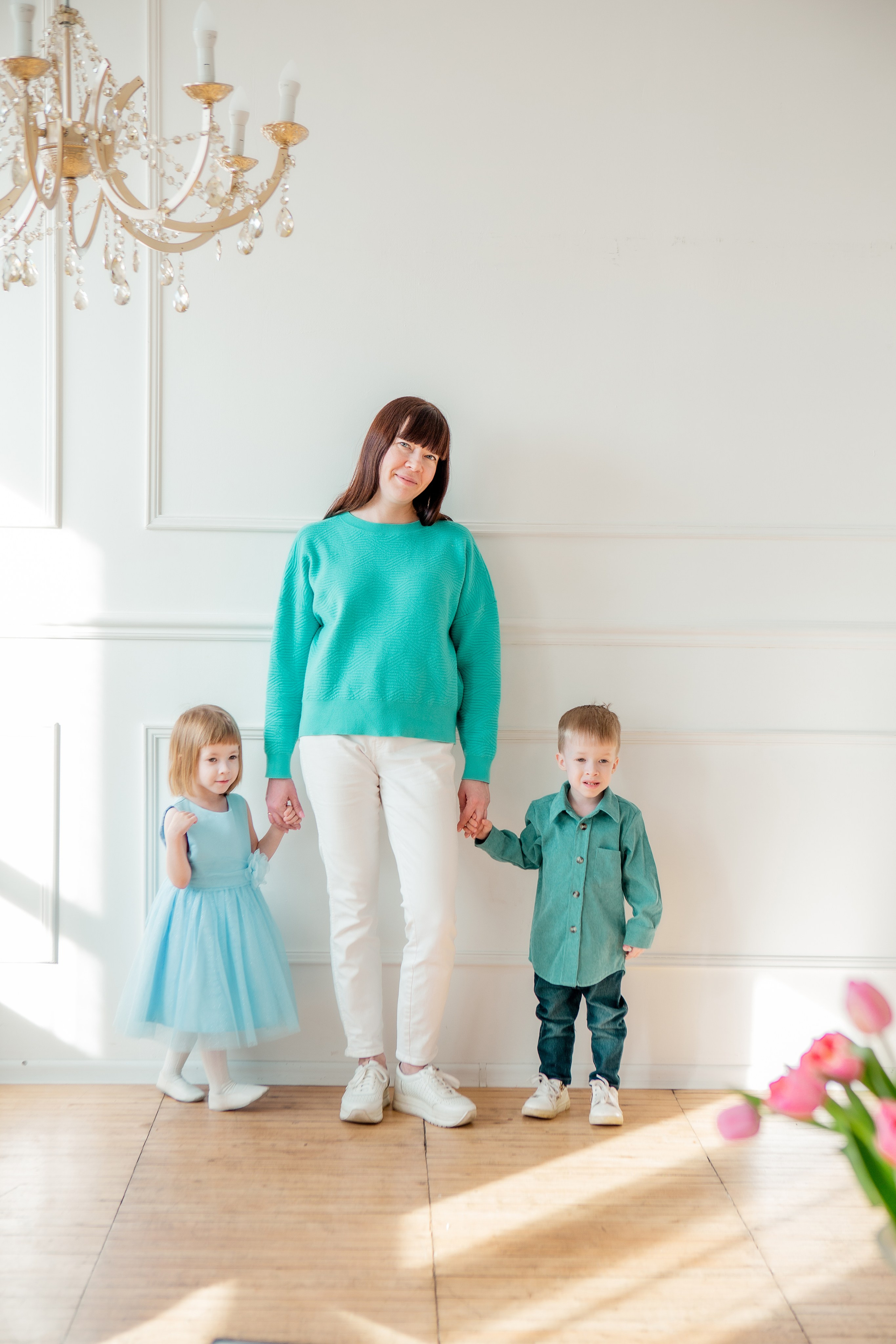 Мама и двойняшки. Фотограф Екатерина Голицына