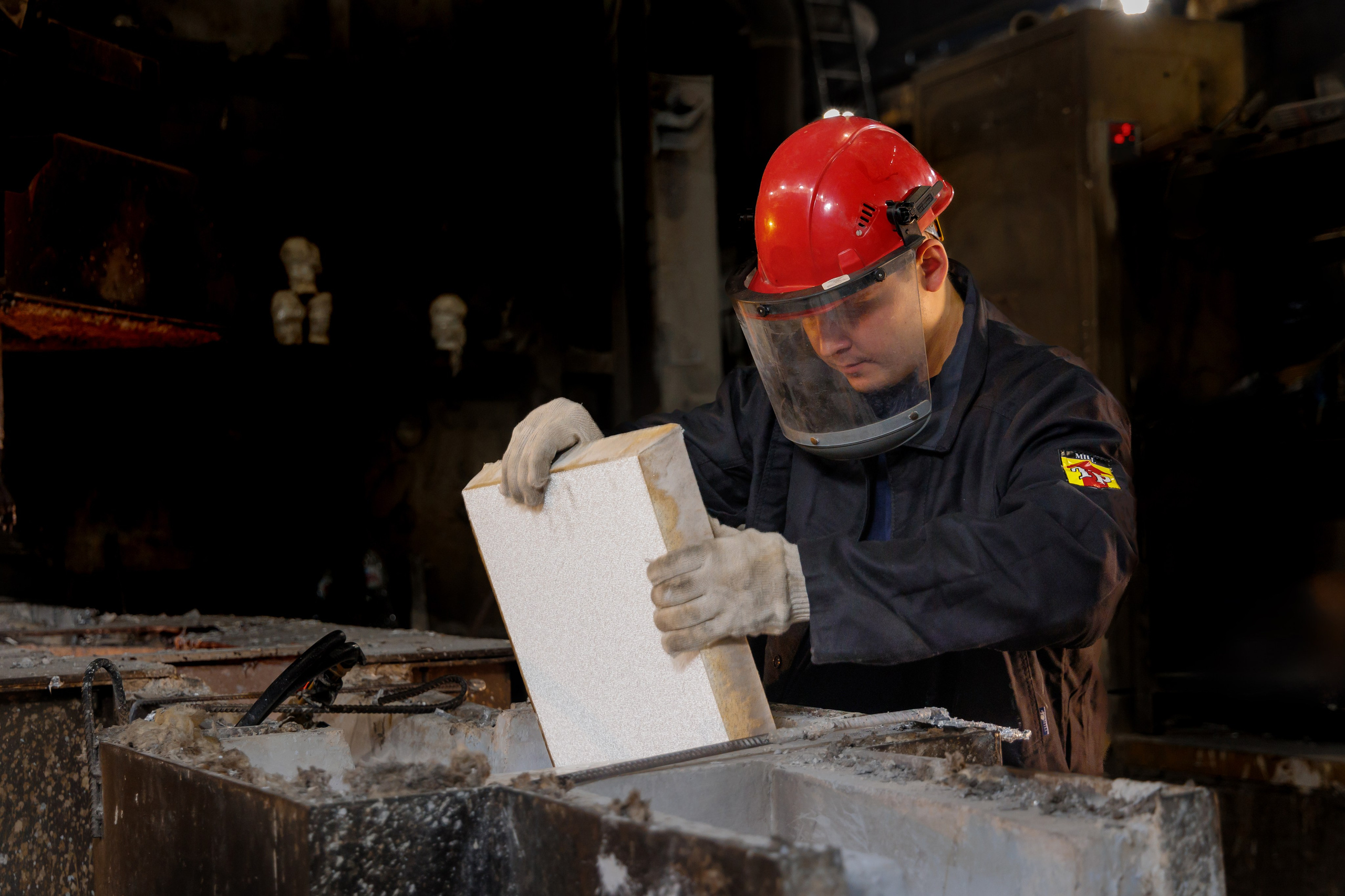 Алюминиевый завод, вакансии. Фотограф, видеограф