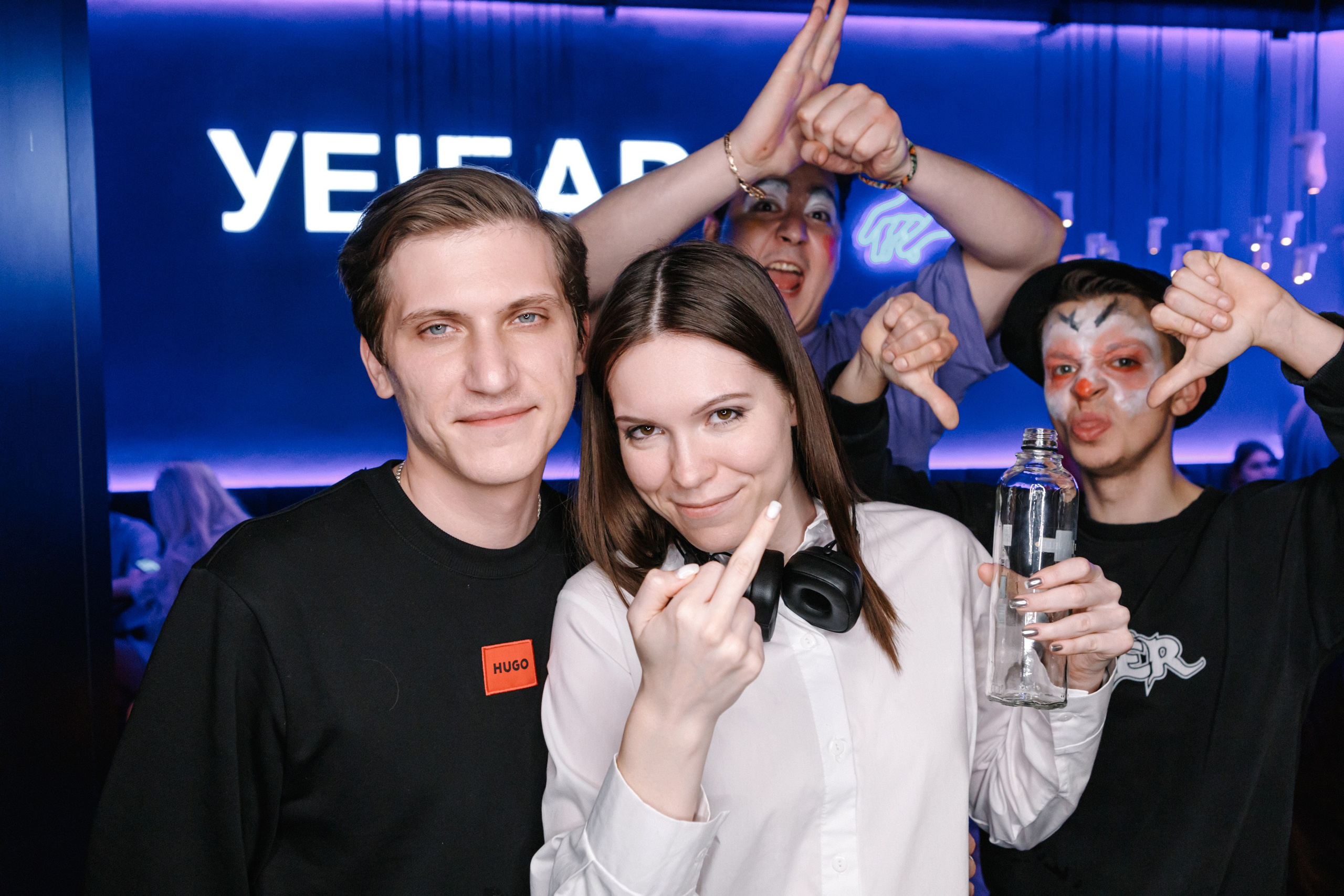 УЕ! БАР. Фотограф Владимир Молоканов