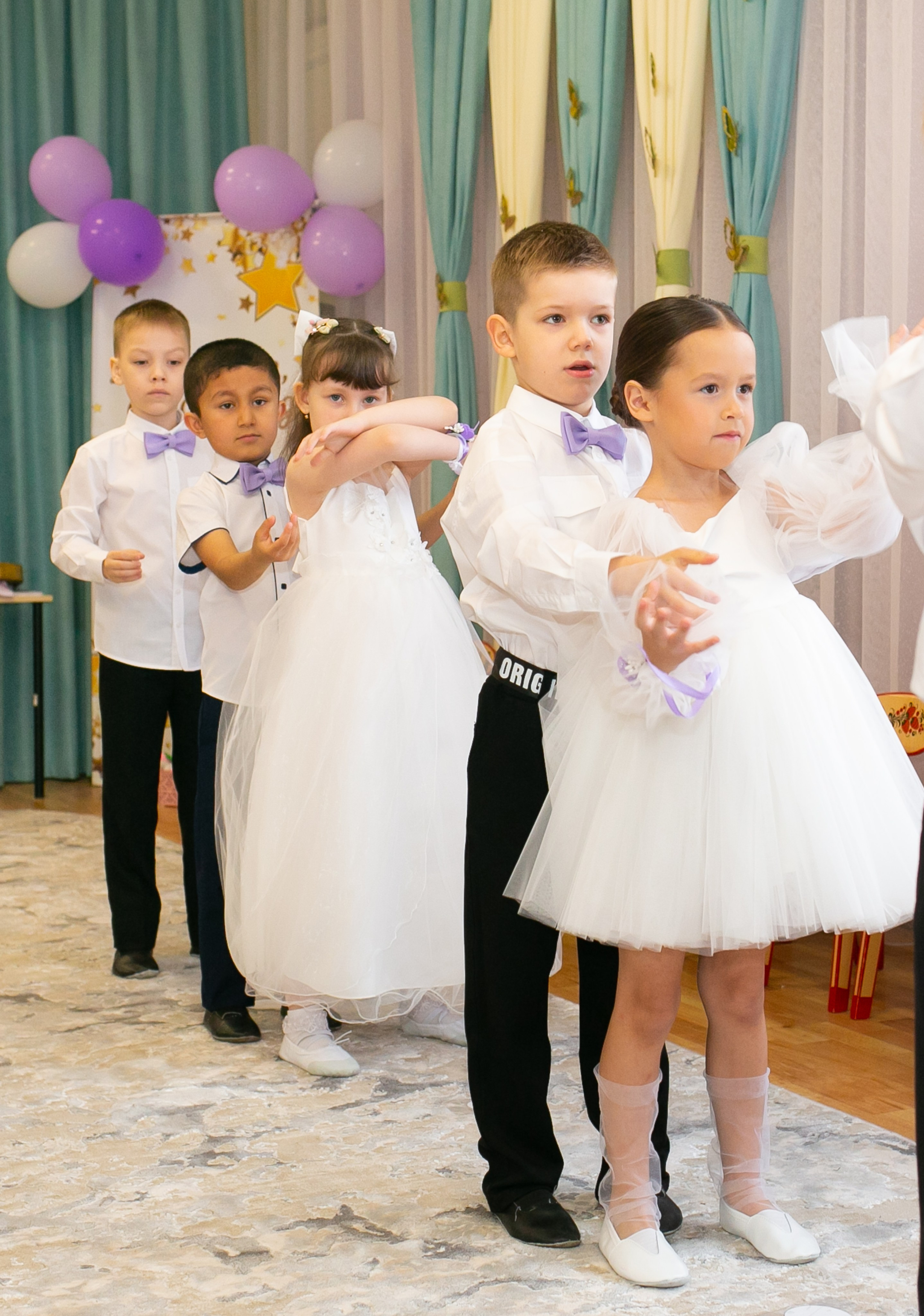 Выпускные и Утренники. Фотограф новорожденных и семейный фотограф НСО г. Бердск Марина Львова