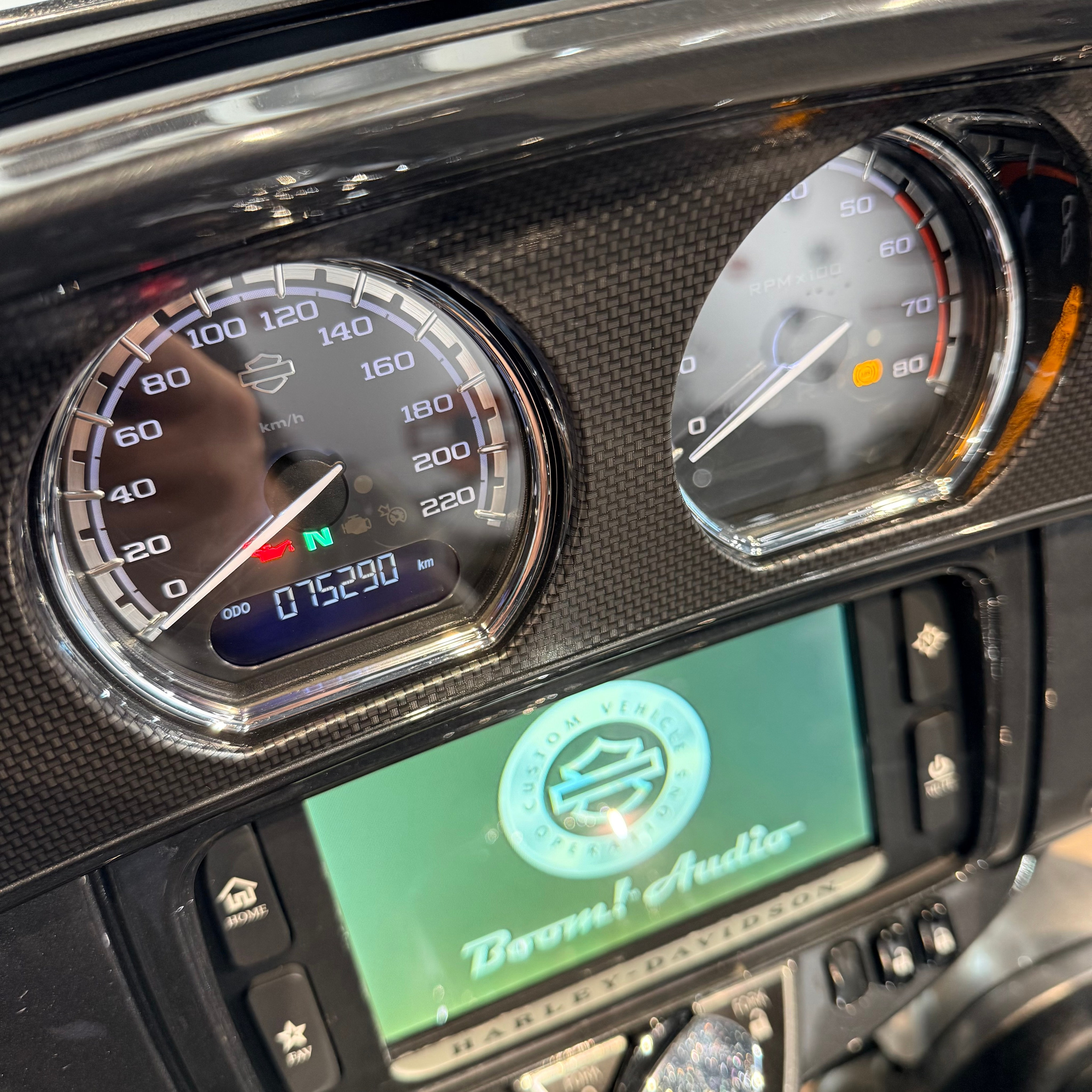 2015 CVO Еlесtra Glide Limited Сhаrсоаl Silver. Hello Davidson, Москва. Только хорошие мотоциклы…