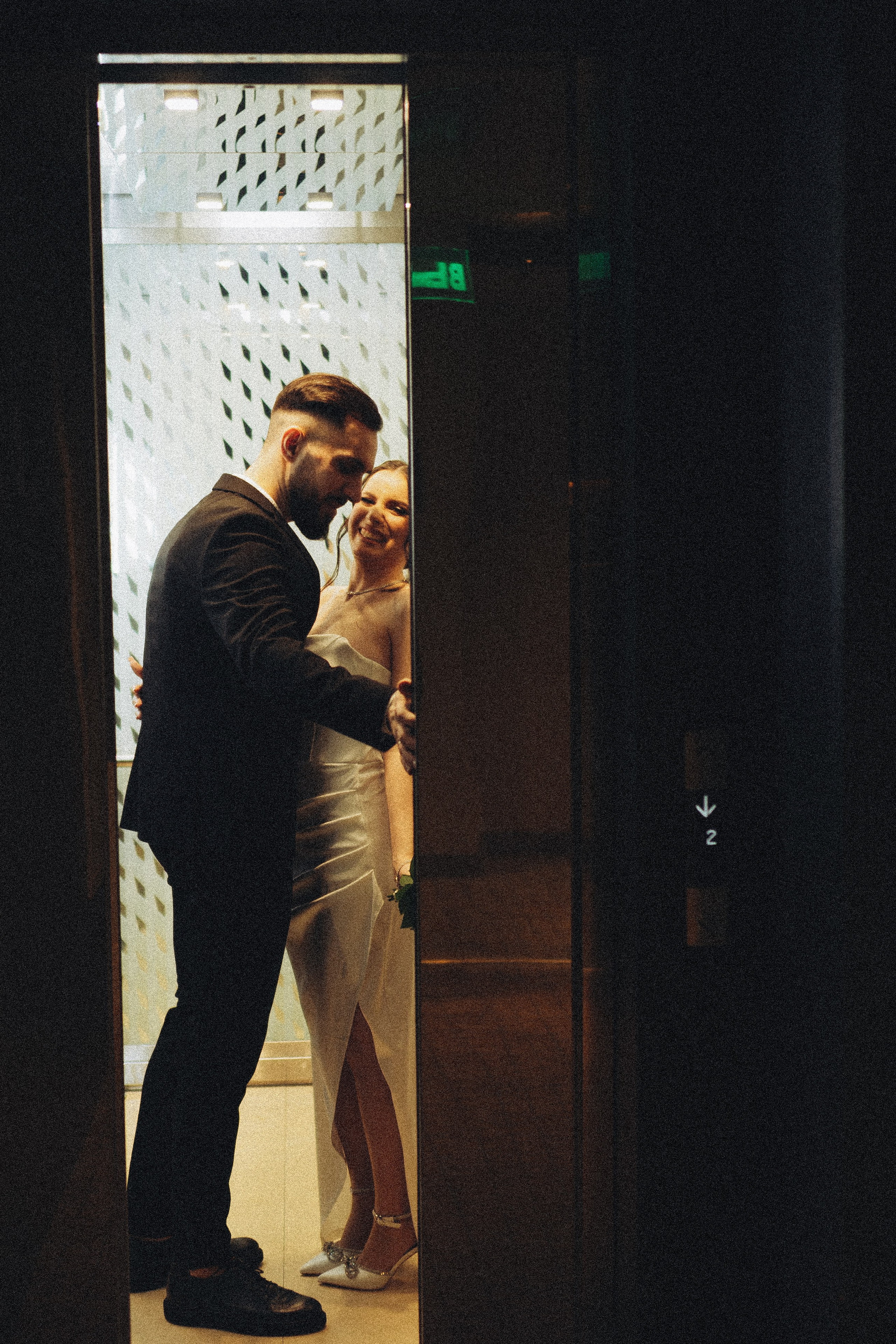 СВАДЕБНАЯ СЬЕМКА СБОРОВ ЖЕНИХА И НЕВЕСТЫ В ОТЕЛЕ И ТАКЖЕ ФОТОСЕССИИЯ В ОТЕЛЕЕ МЕГАПОЛИС БРЯНСК. Профессиональный фотограф, Санкт-Петербург — Виктория Богомолова