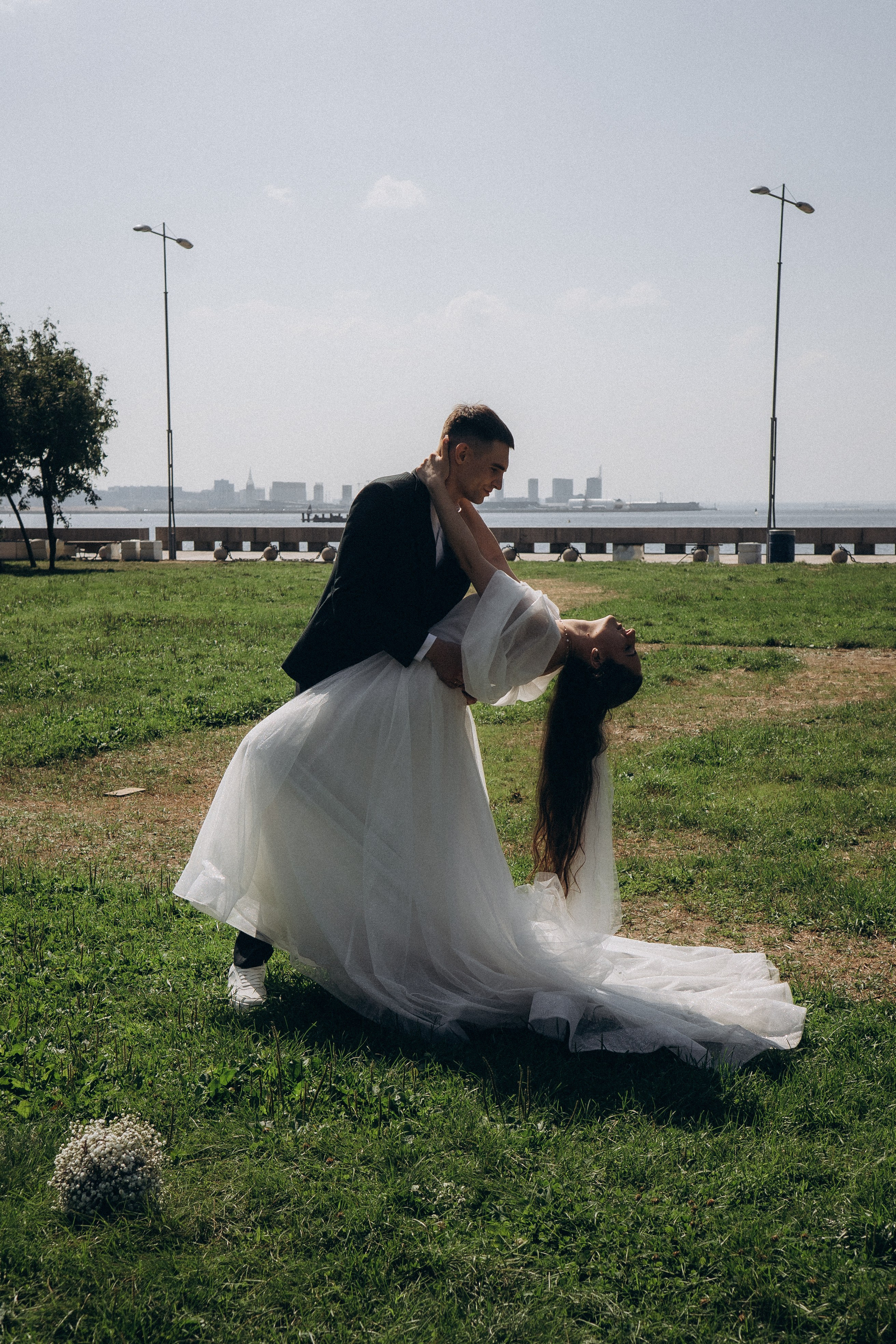 СВАДЕБНАЯ СЬЕМК В ПАРКЕ 300-ЛЕТИЯ. Профессиональный фотограф, Санкт-Петербург — Виктория Богомолова