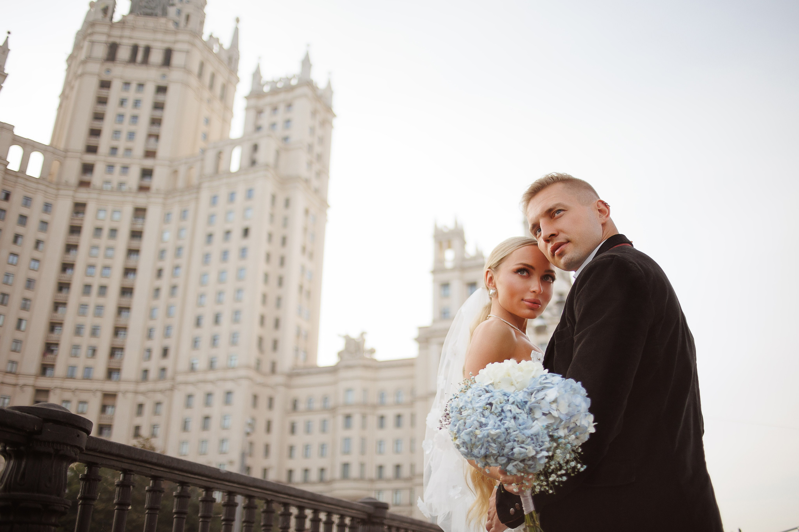 На мопеде Даша и Леша. Марковкина КрисТина