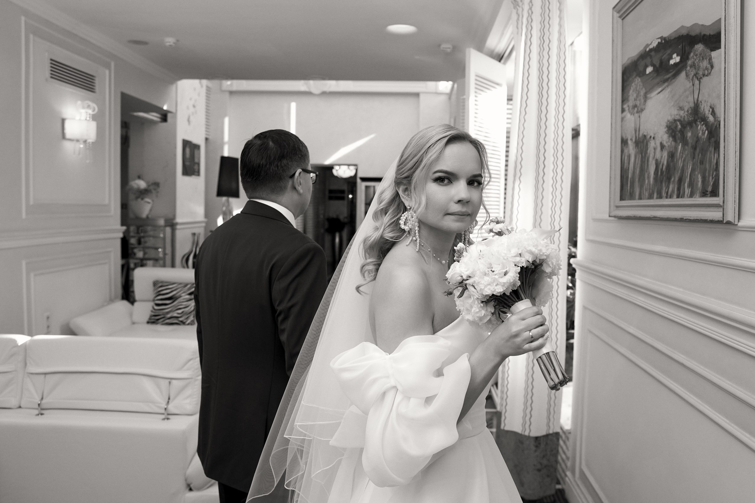 Свадебная фотосессия «4 часа». Отель Резиденция в Ростове-на-Дону. Кадры молодоженов на природе. Фотосессия банкета 1 час. Свадебный фотограф в Ростове-на-Дону. Таинство Крещения и Венчания, семейные фотосессии. Алёна Чёботова