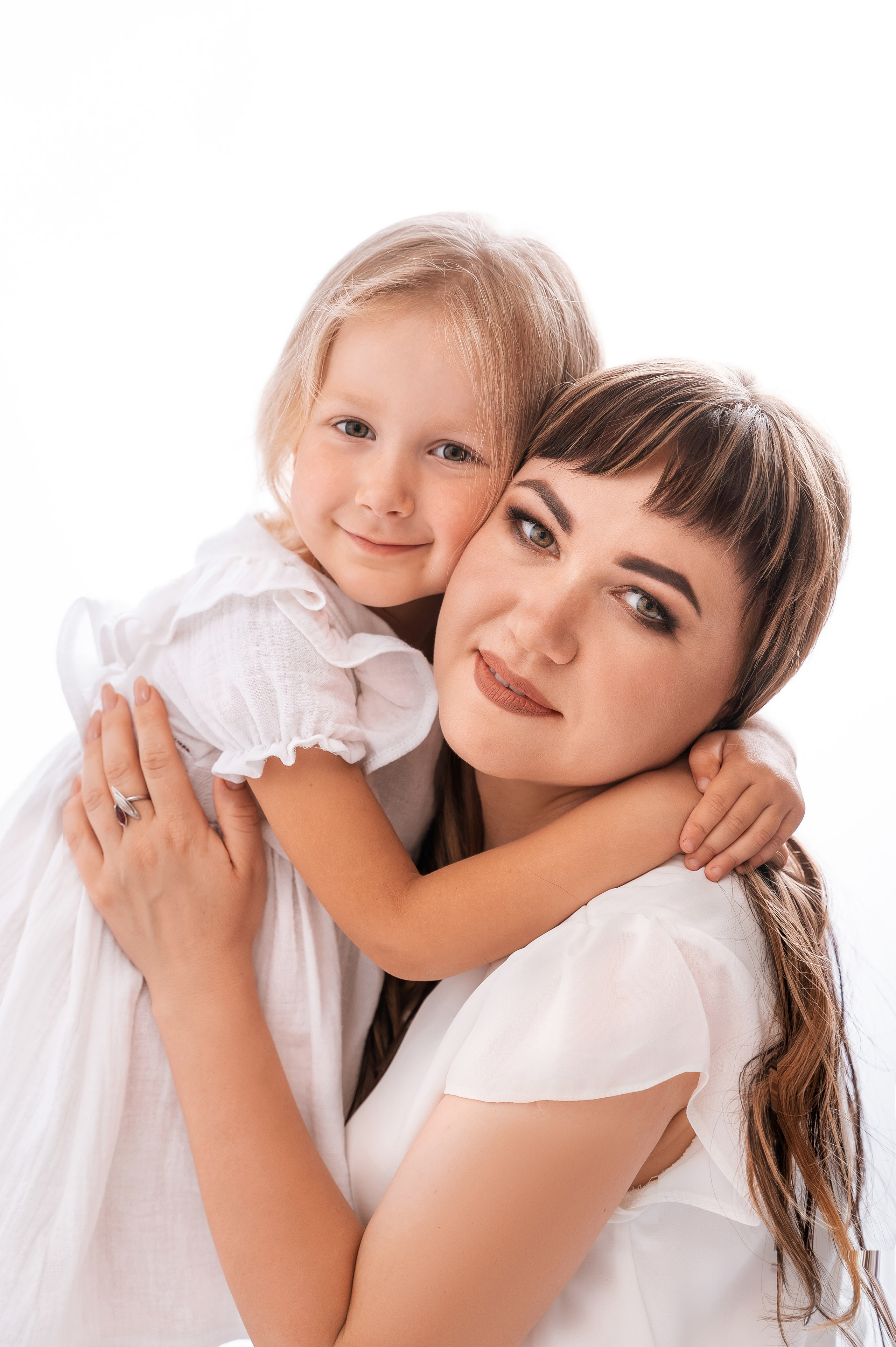 White love minimalism. Фотограф Каменск-Уральский Алена Обвинцева (фото новорожденных, в ожид