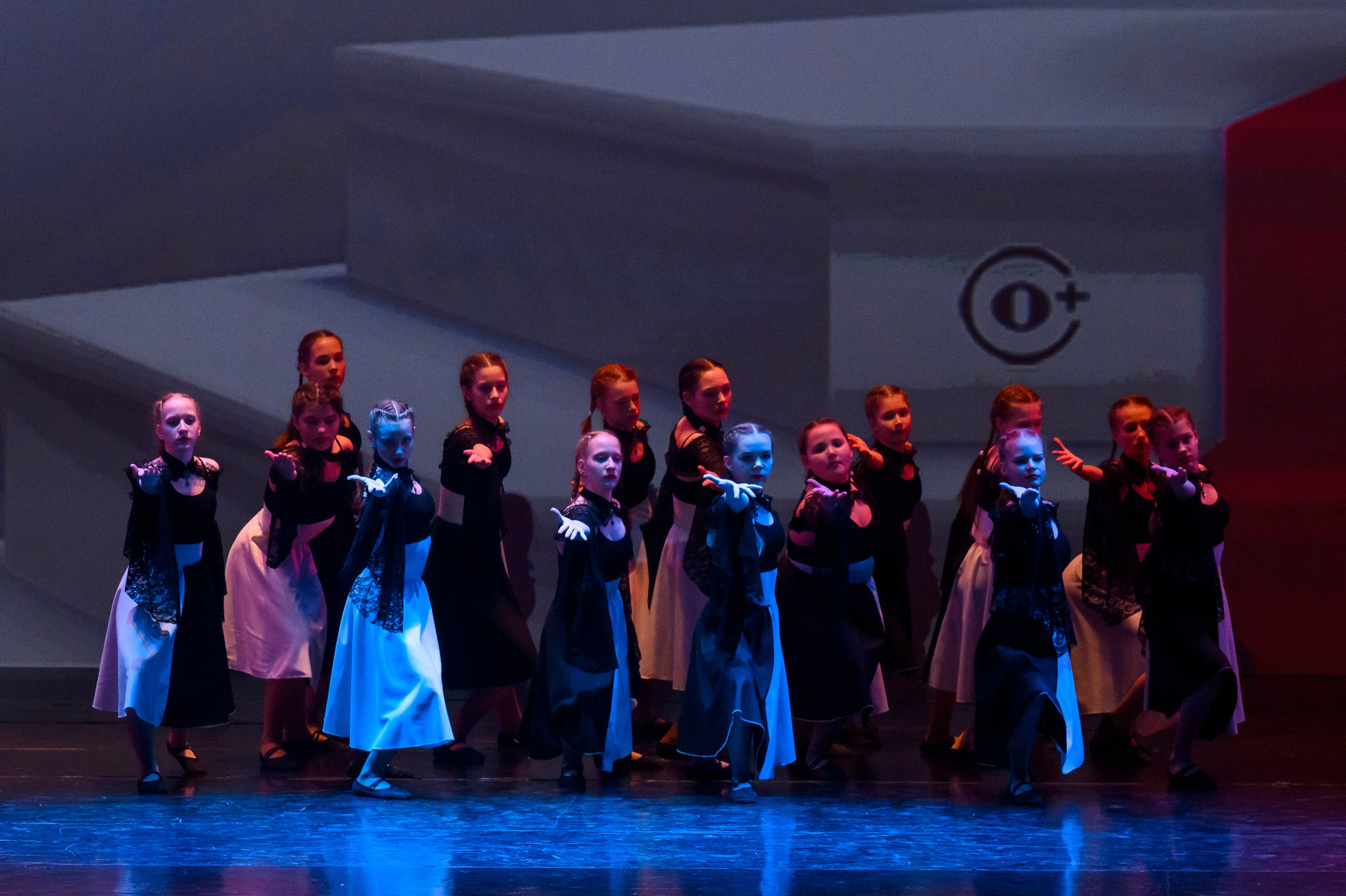 23 апреля, часть 2, БКЗ Октябрьский, г. Санкт-Петербург. Золотое яблочко