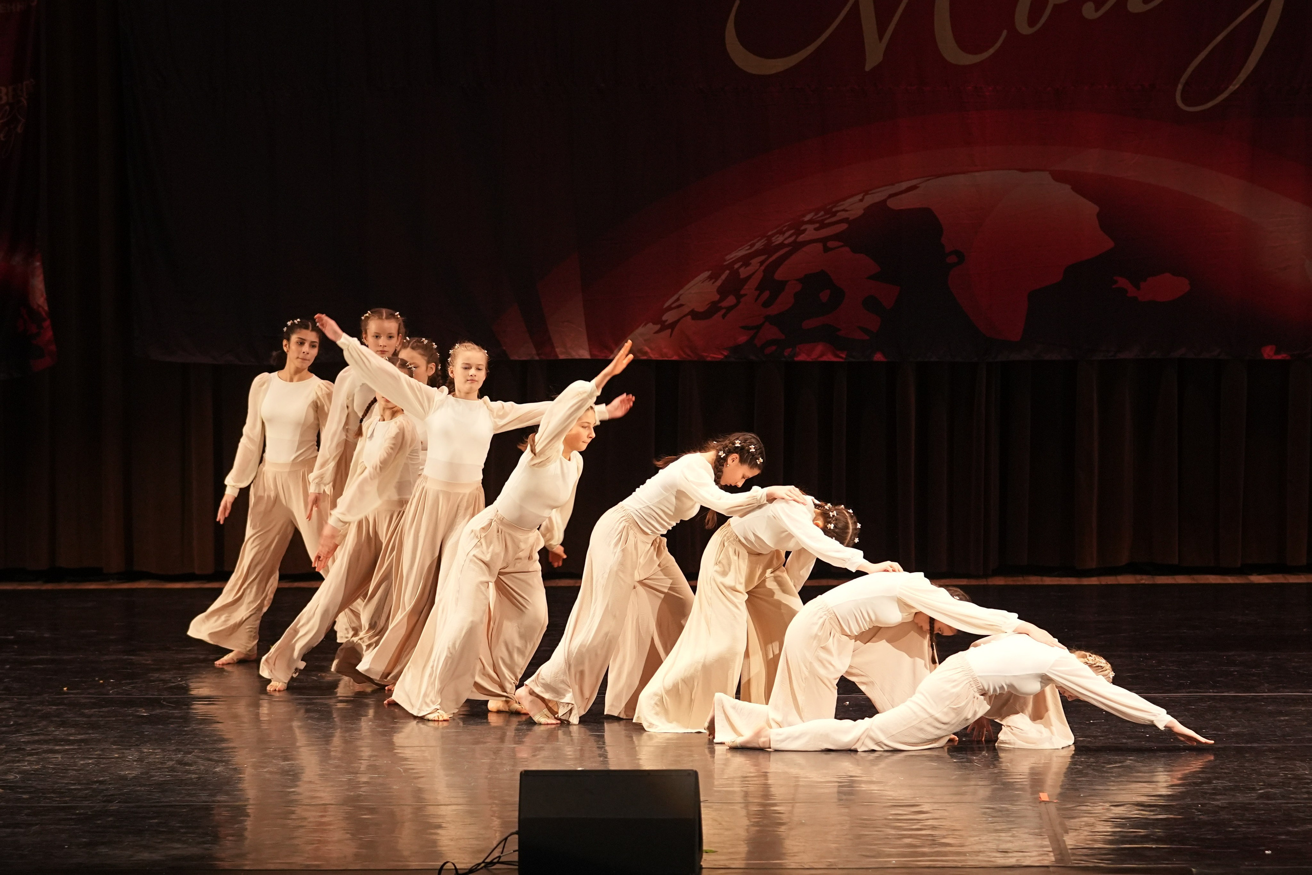 7 декабря, блок 3, г. Москва. Золотое яблочко