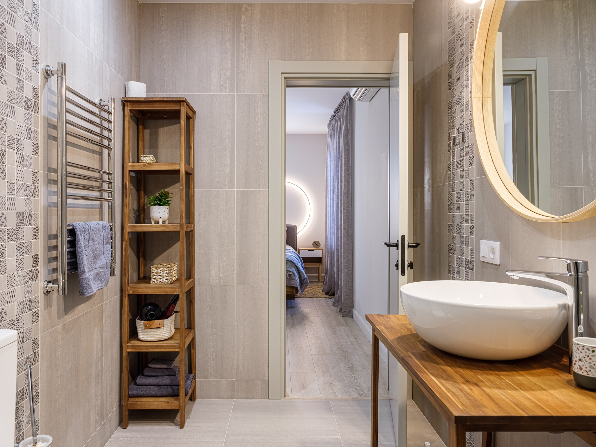 Небольшой дом: Анастасия Филиппова, Олеся Миколаец, студия FAM Design. Фотограф Василий Буланов