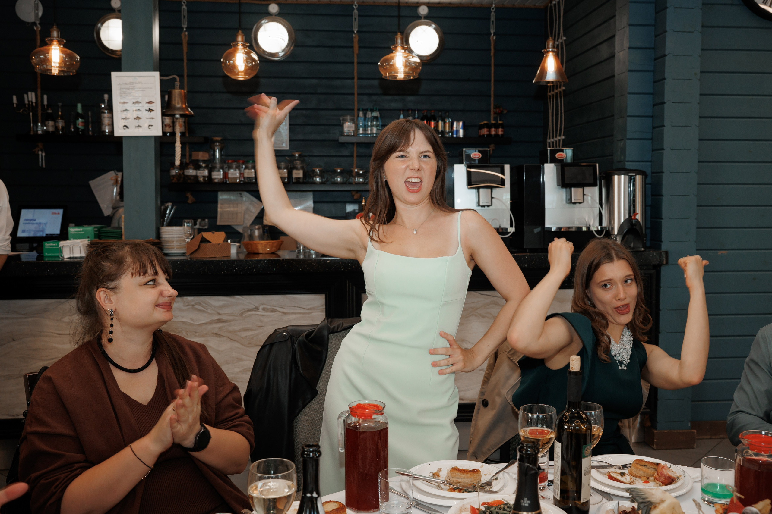 Регистрация в отеле Fish Point, ЗАГС Бутово, прогулка в Остафьево. Свадебный и репортажный фотограф (Москва, Королев и другие)