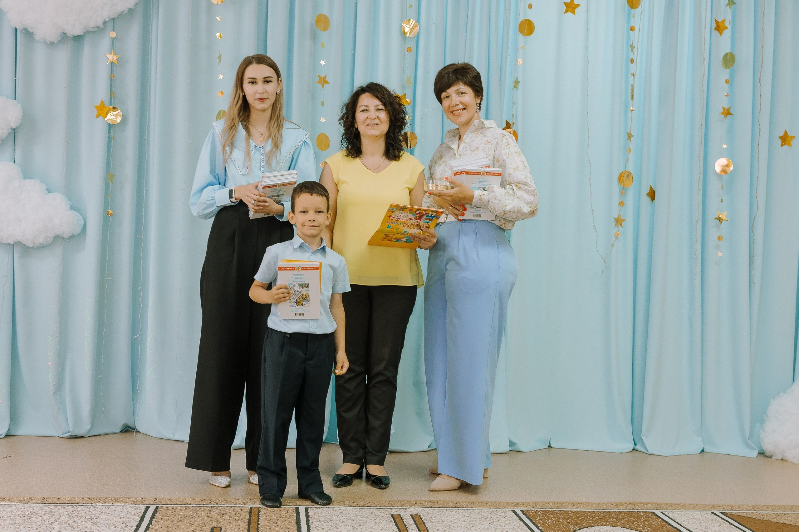 Выпускной в ДС -29. Выпускные альбомы Натальи Бутко: Новороссийск, Анапа, Геленджик