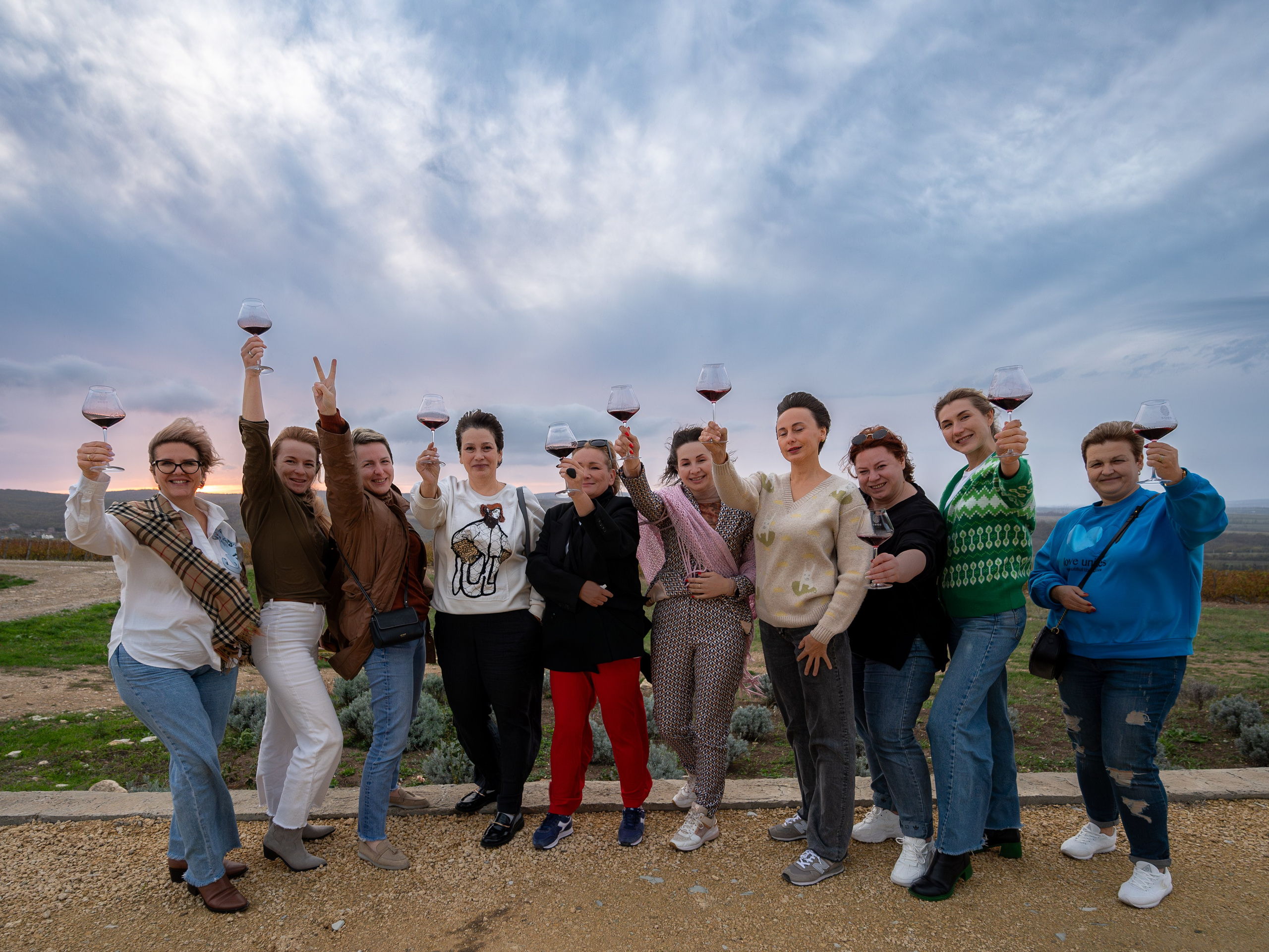 Литературная мастерская с Ольгой Шутовой в «Винотеррии». Репортажный фотограф в Красной Поляне и Сочи Павлюченко Екатерина