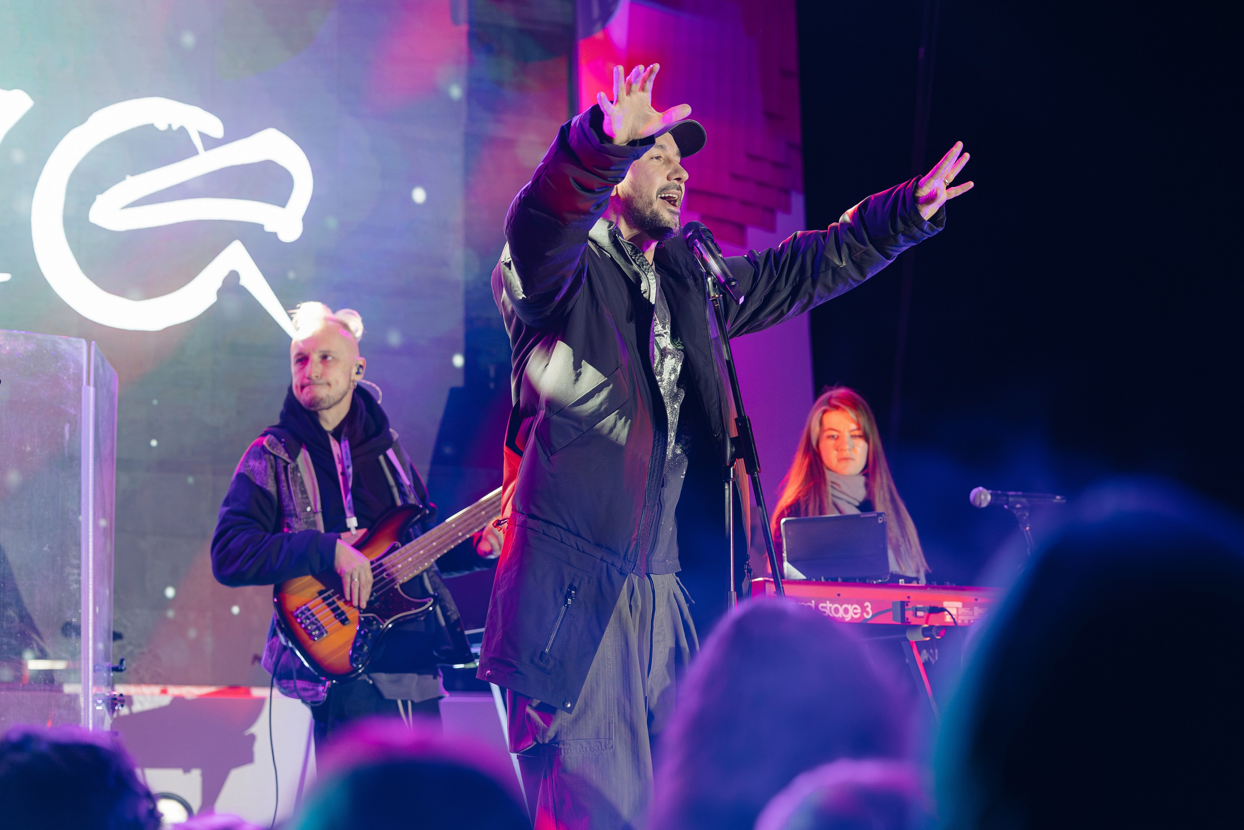 Россйский интернет форум 2025. Свадебный фотограф Москва Саша Серегина (Сашина)