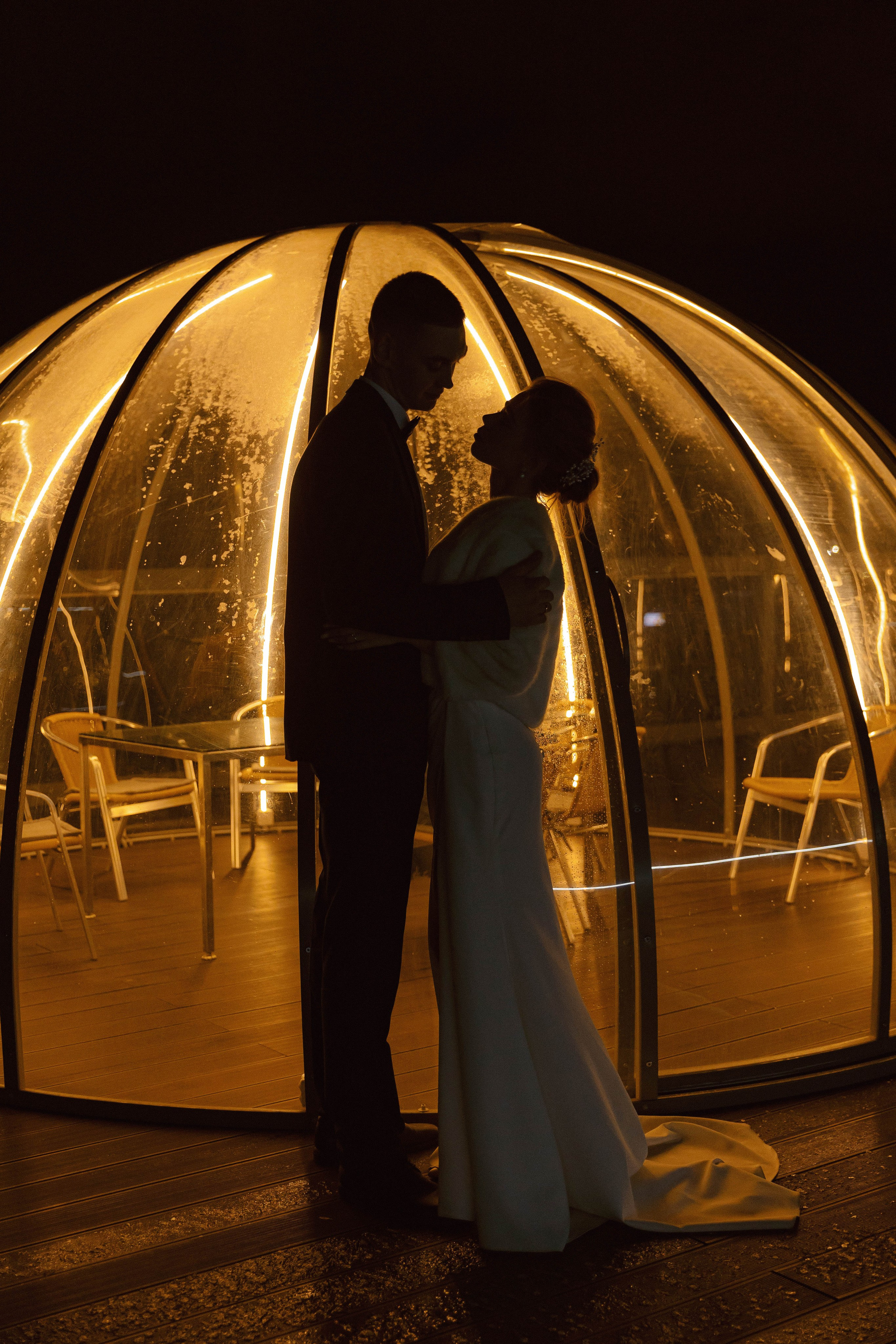 Самое сильное чувство. Э Т О М Ы