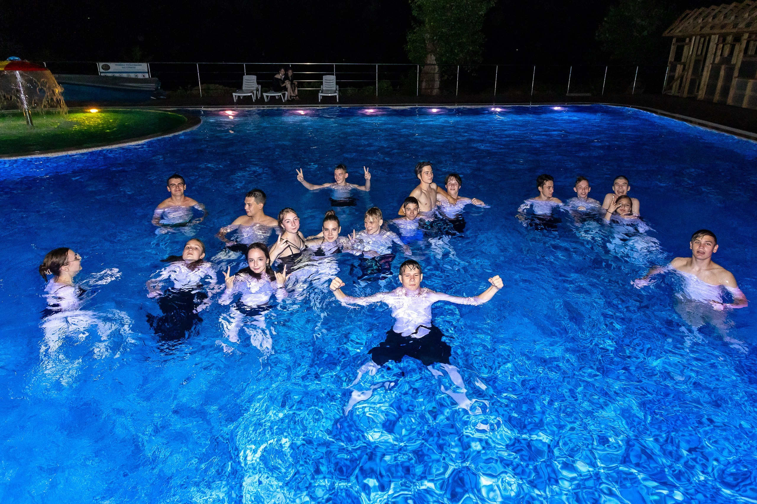 Вручение аттестата и выпускной вечер. Выпускные альбомы Майкоп, Краснодар Елена Золотарева