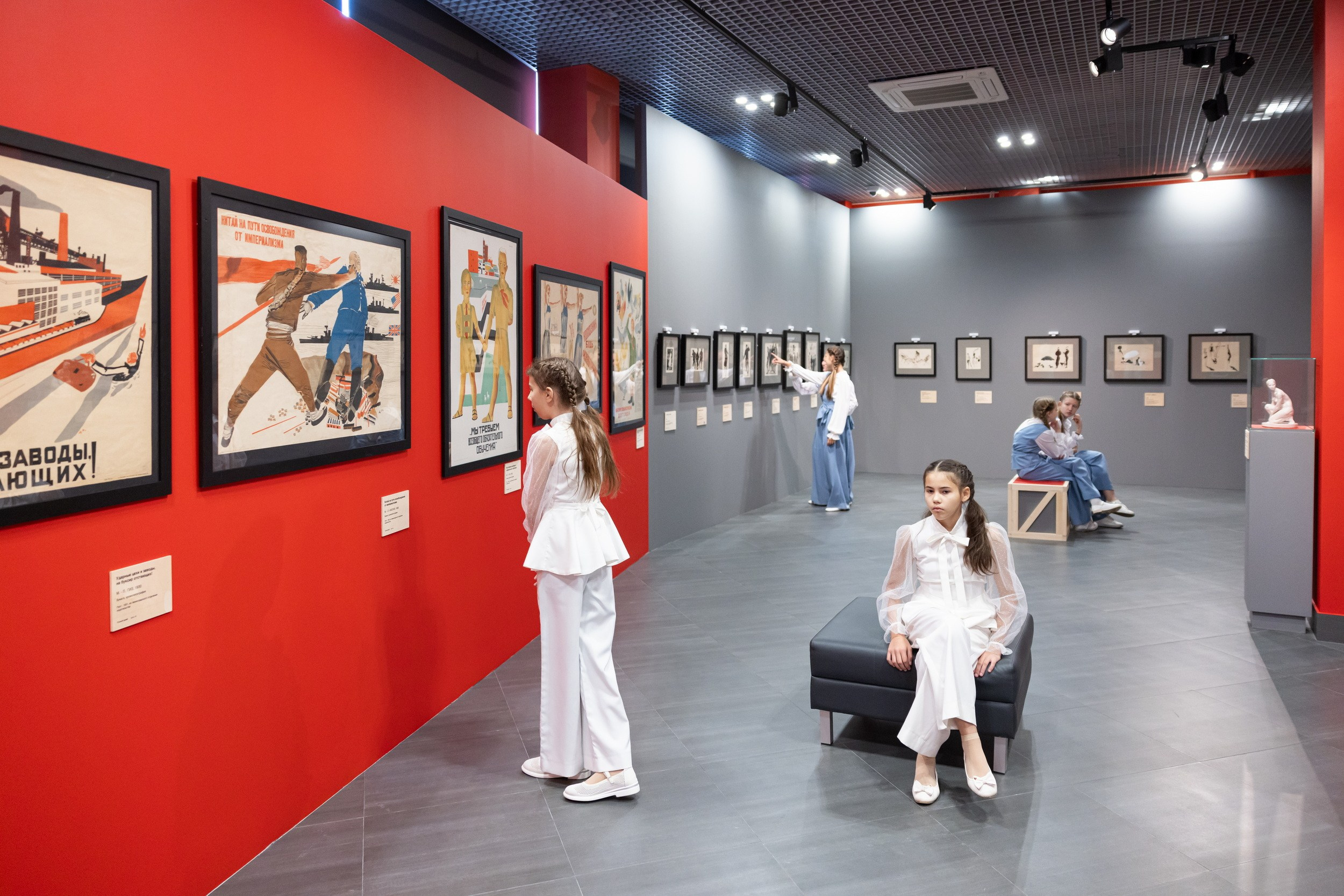 Выставка «Александр Дейнека. Певец новой жизни. К 125-летию со дня рождения» (26 сентября 2025). Репортажный фотограф Алексей Пирязев