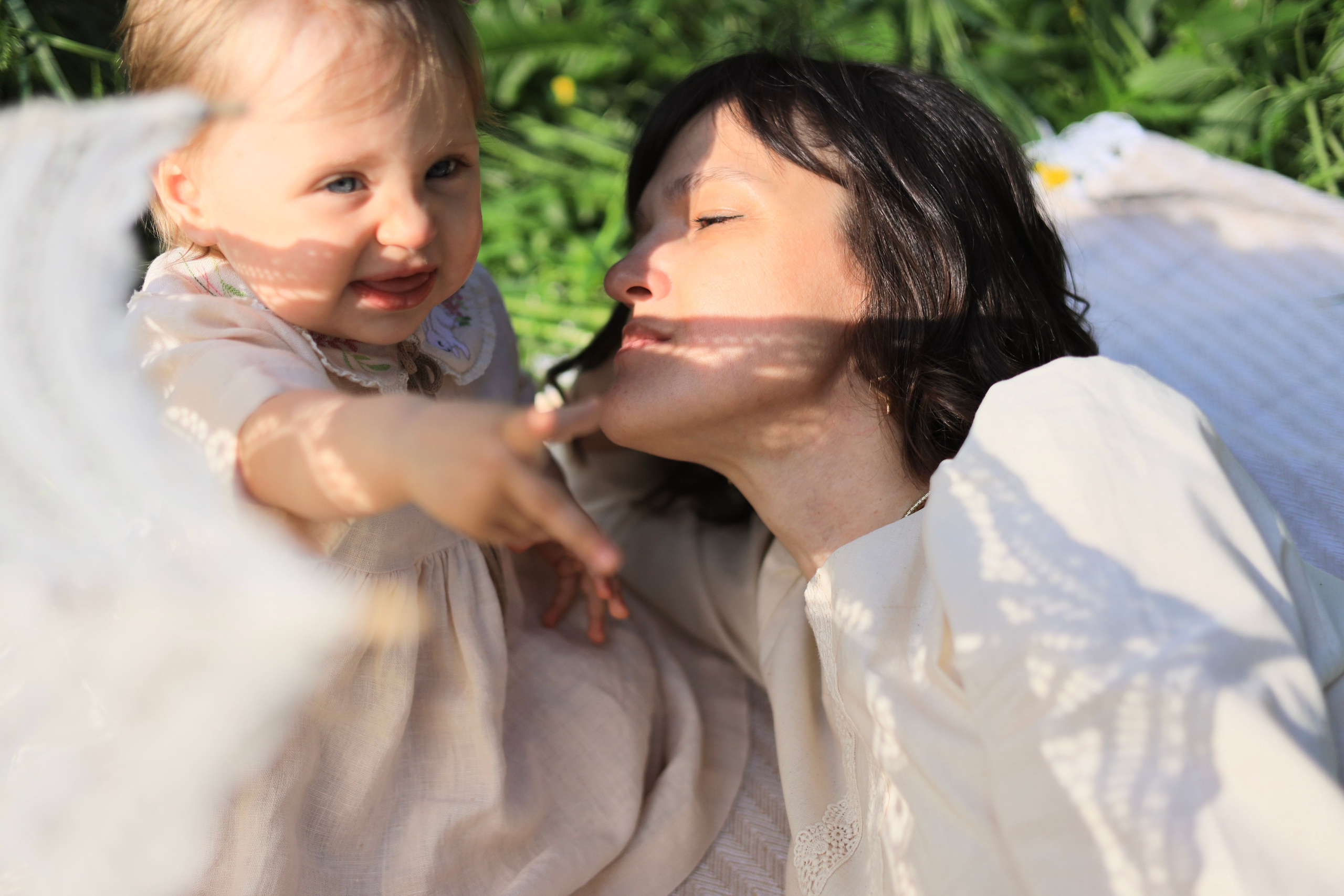Ksenia and Eseniya. Family, portrait, content photo in Costa Rica Evgeniya Besprozvannykh
