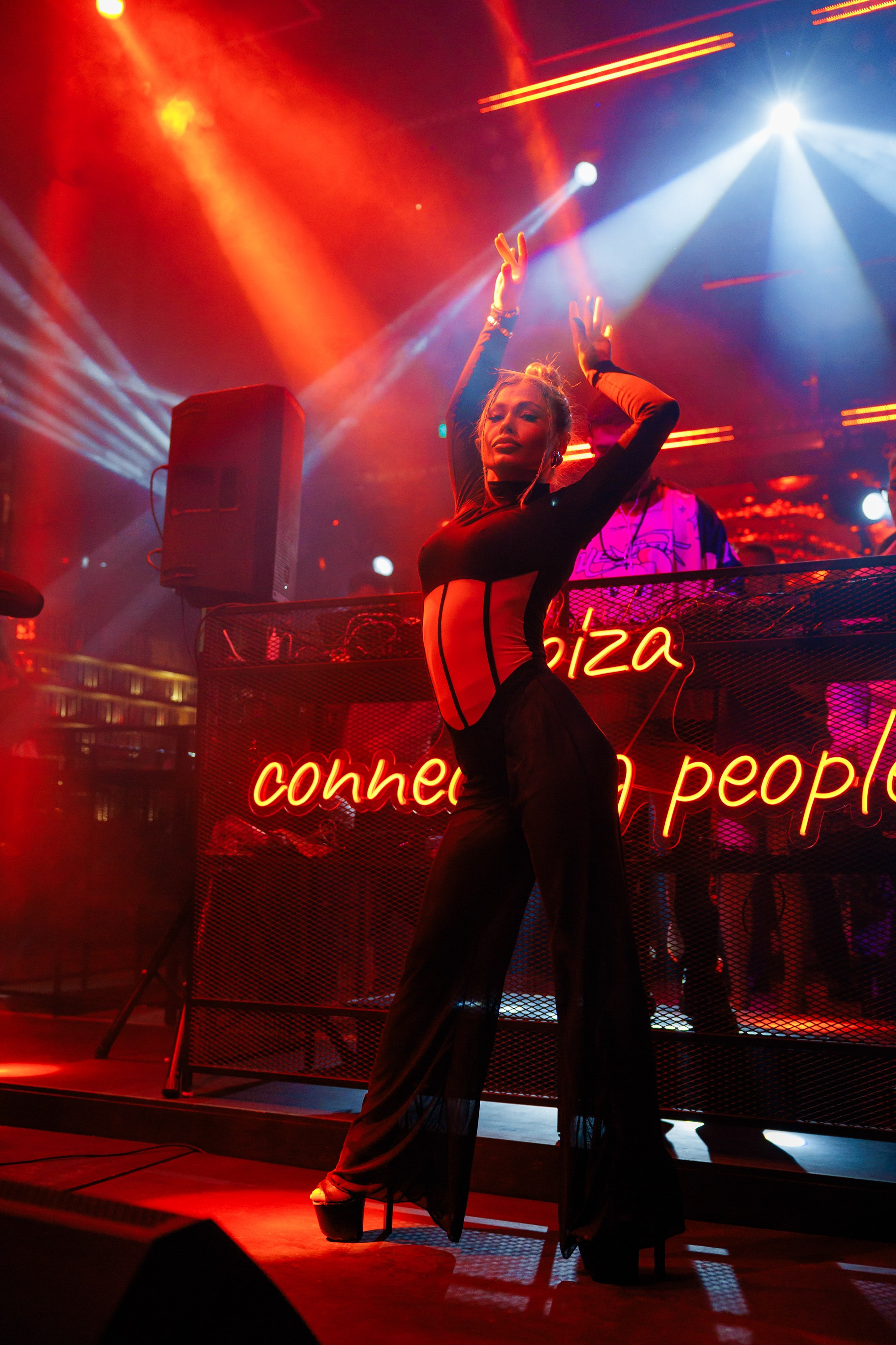 Клубный фотограф и nightlife-репортаж в Москве — Адам Черноуски. Событийный и портретный фотограф в Москве — Адам Черноуски