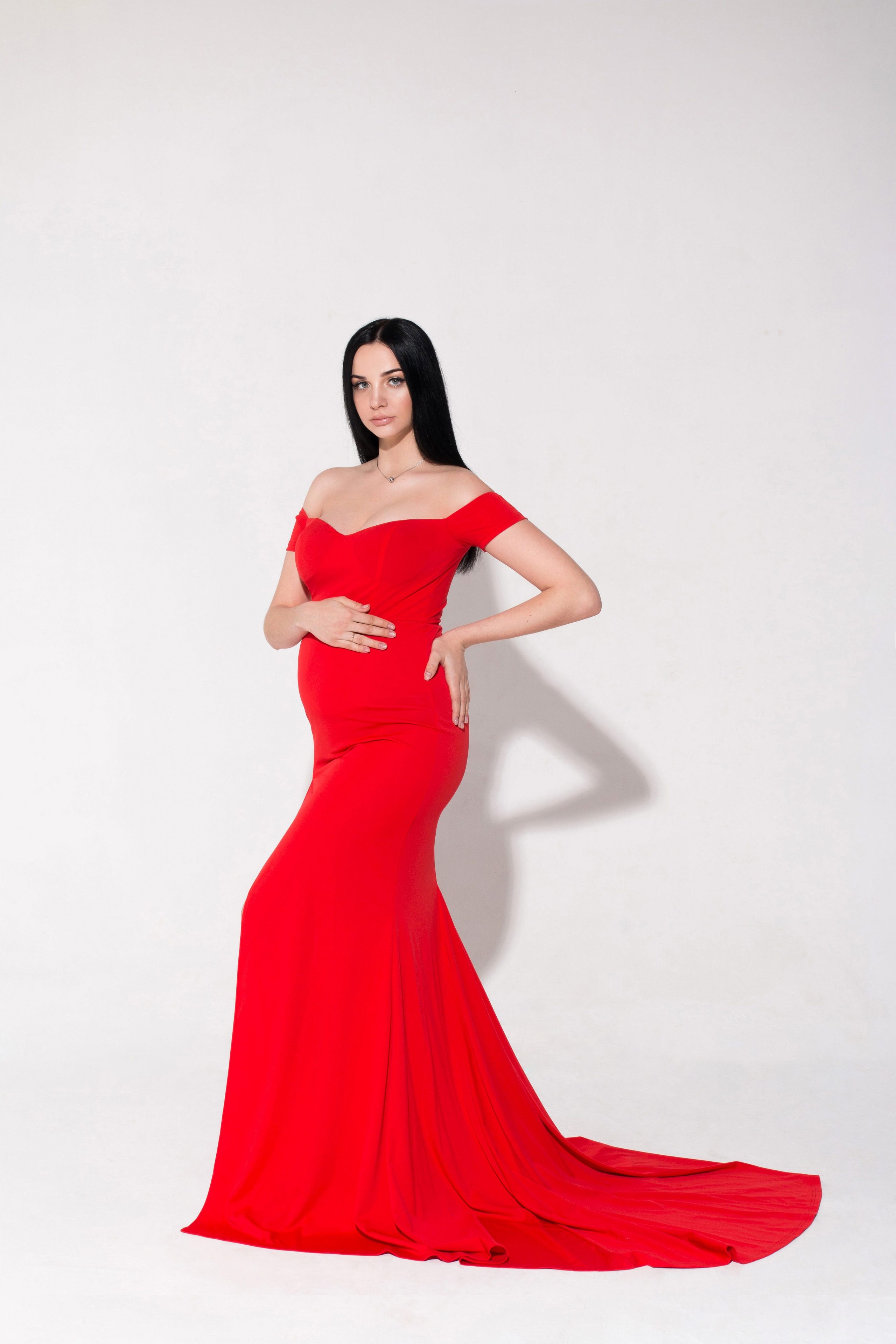 Фотосессии беременности в стиле минимализм в Кемерово. Елена Данилова фотограф беременности в Кемерово