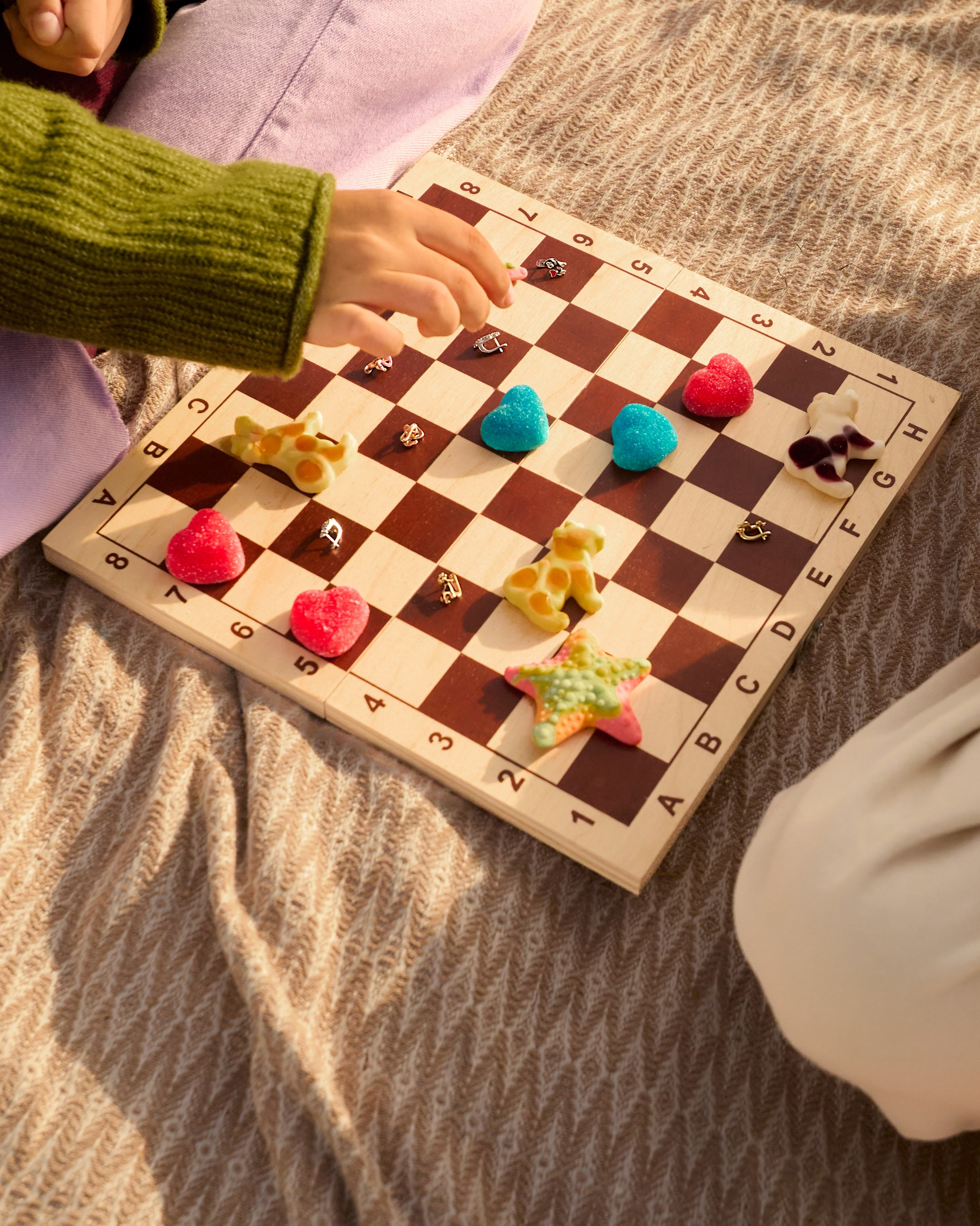Children jewellery. Святослав Лебедев | Рекламный фотограф — Коммерческая съемка, Арт-дирекшн, AI-интеграция