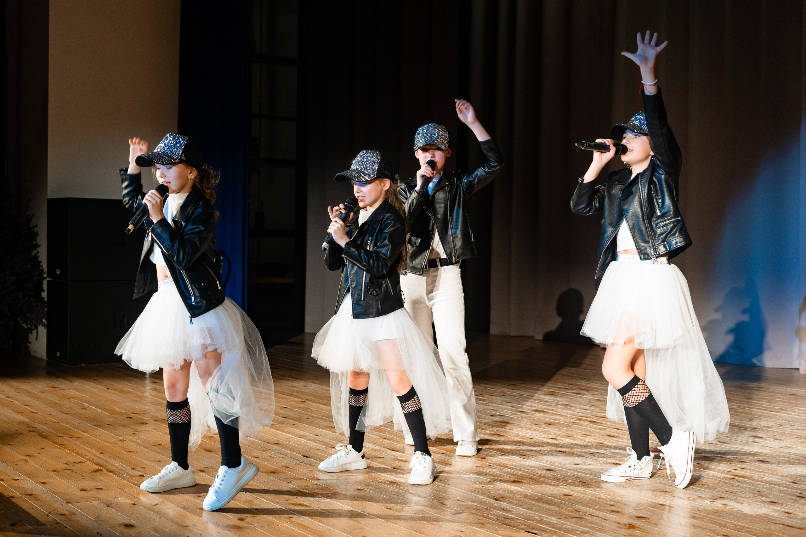 Концерт ДК Буривестник. Фотограф Никита Комаров