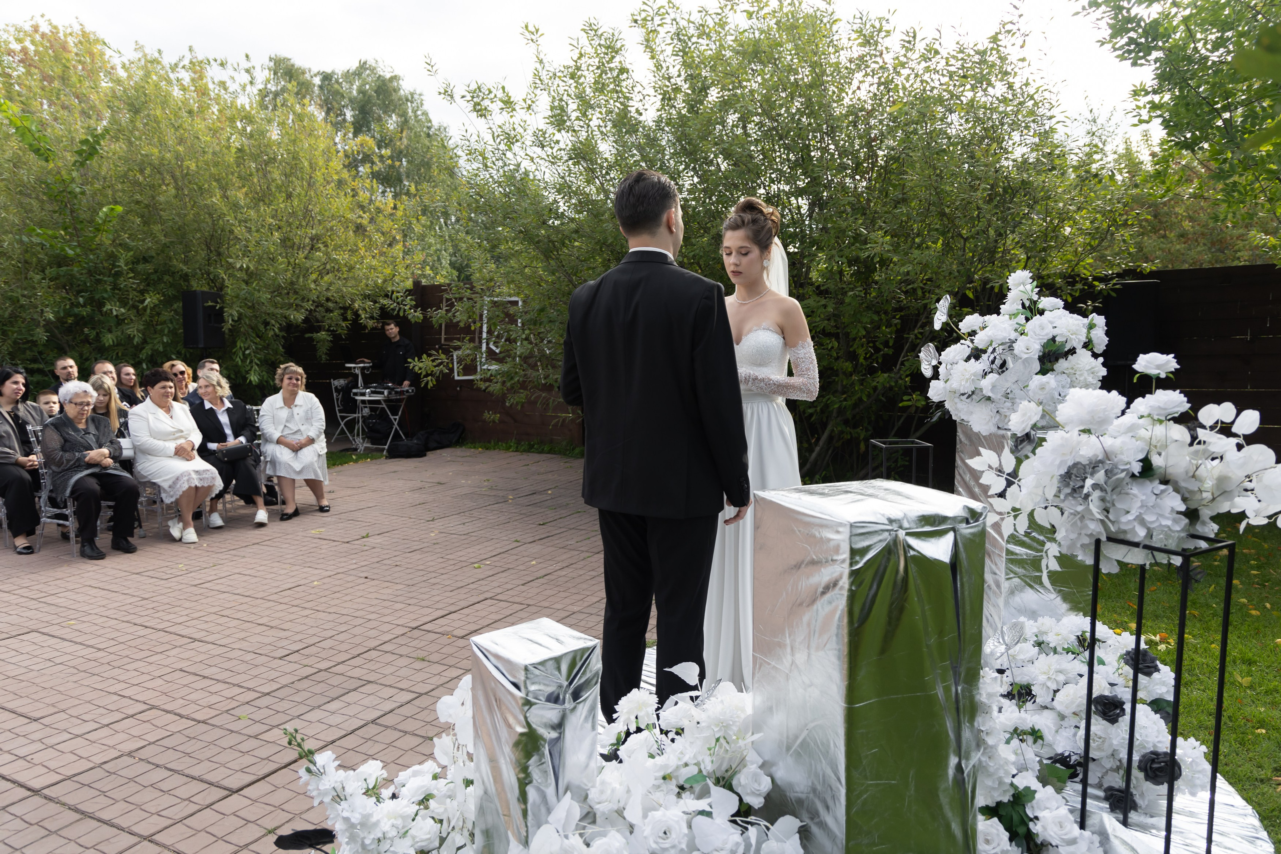 Kirill & Julia. Фотограф свадебный, репортажный, индивидуальный, фото для маркетплейсов, брендов, автосалонов