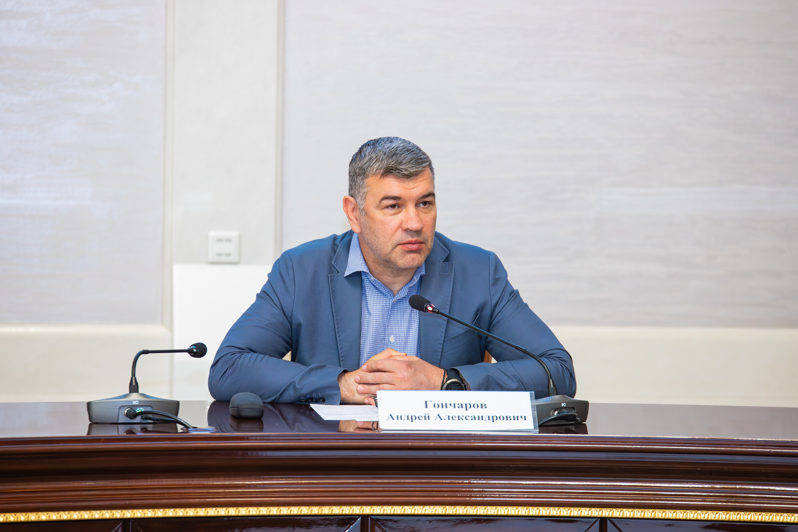 Бизнес конференция между крупным бизнесом и малым. Фотограф Александр Поздняков  Новосибирск