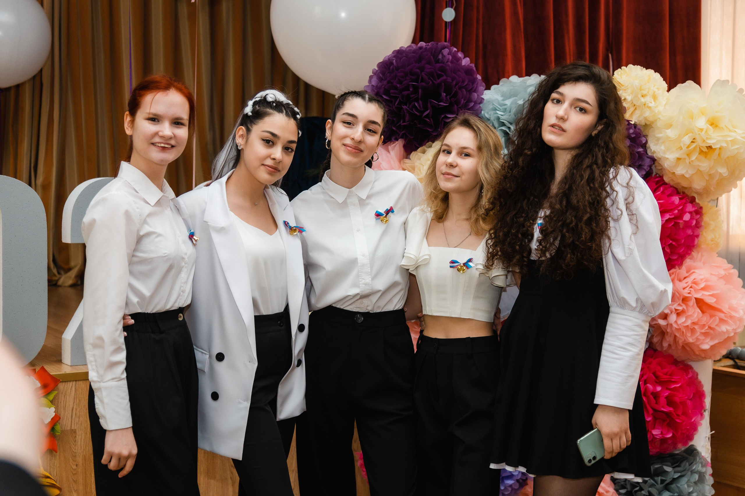 Последний звонок. Семейный, портретный, репортажный фотограф lifestyle в Москве и Кирове