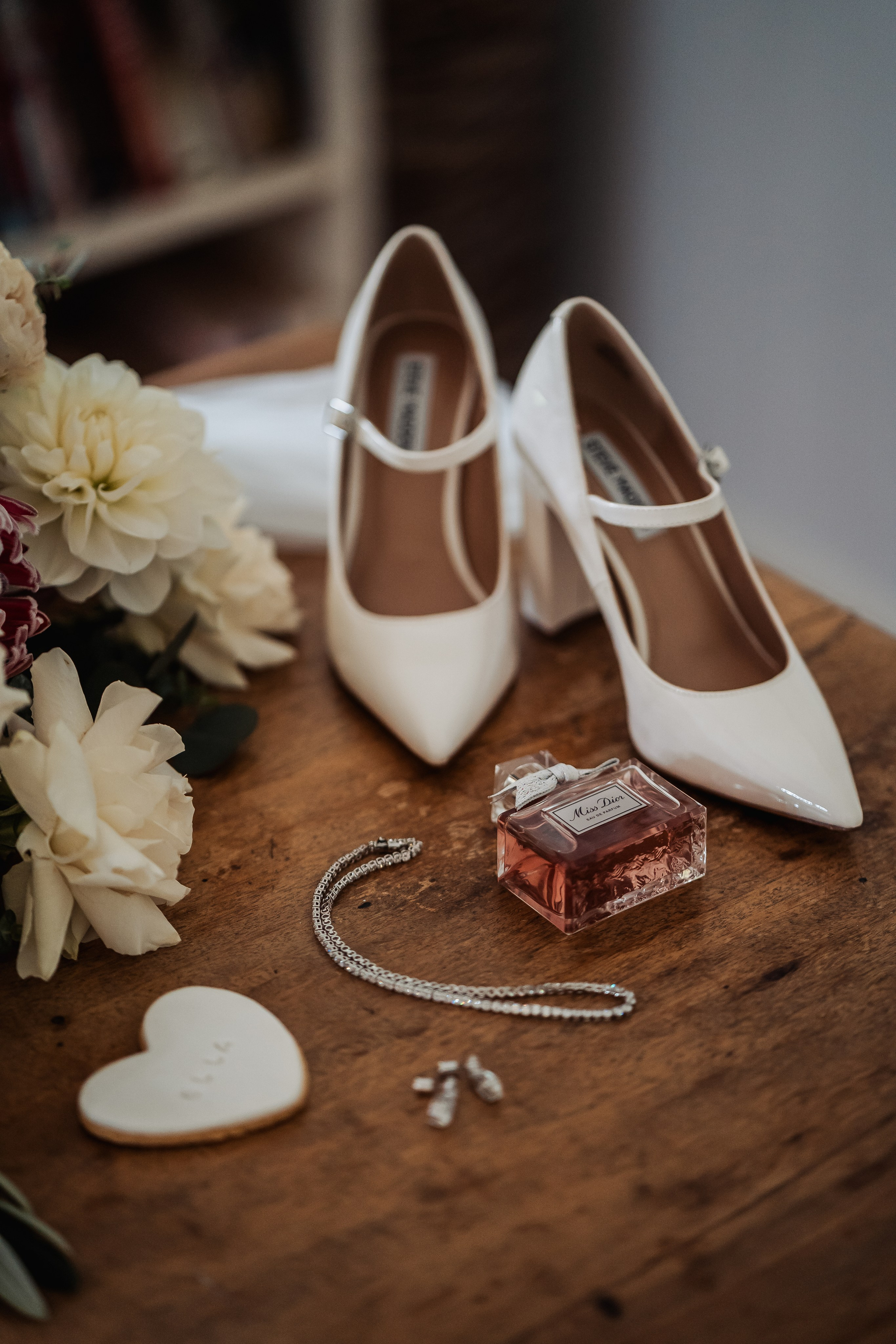 …Pure bliss. Golden Moments Editing — We do Wedding’s Retouch and Video Editing