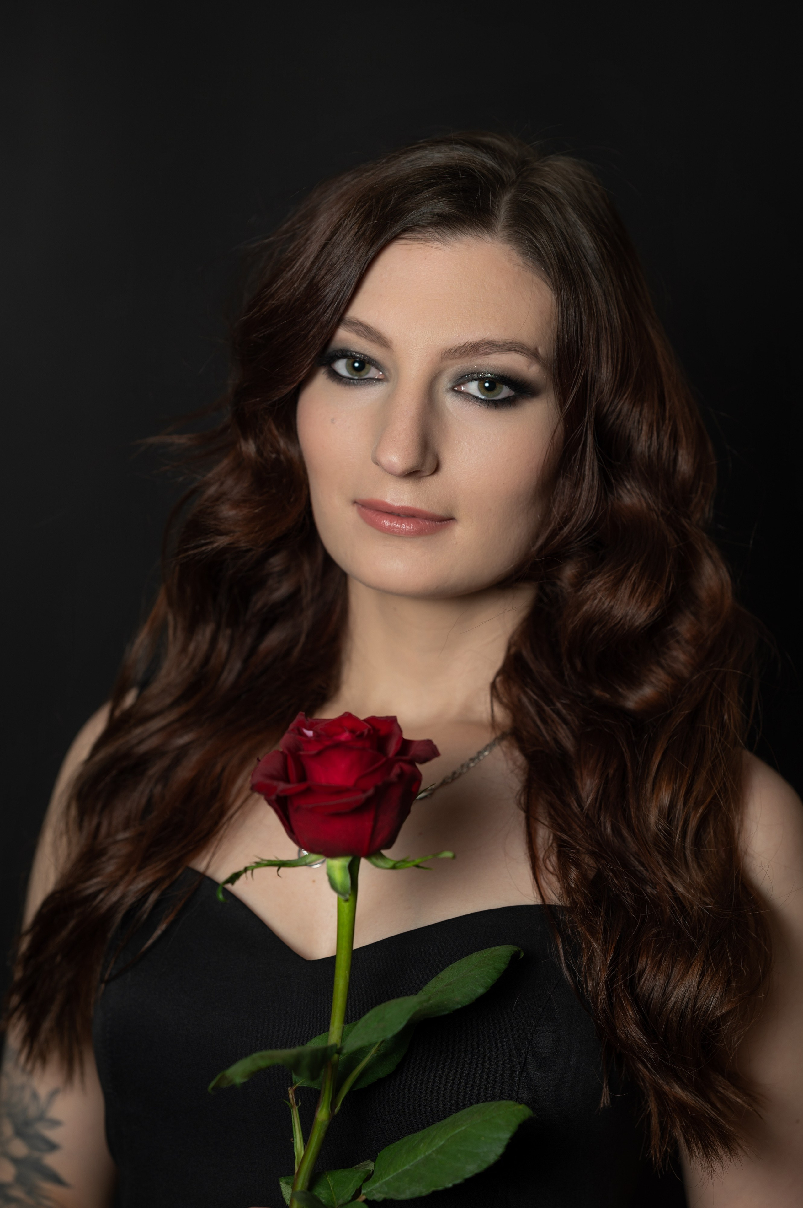 Портреты с розой. Портретный, семейный, свадебный фотограф. Бизнес, контент съёмка. Тула