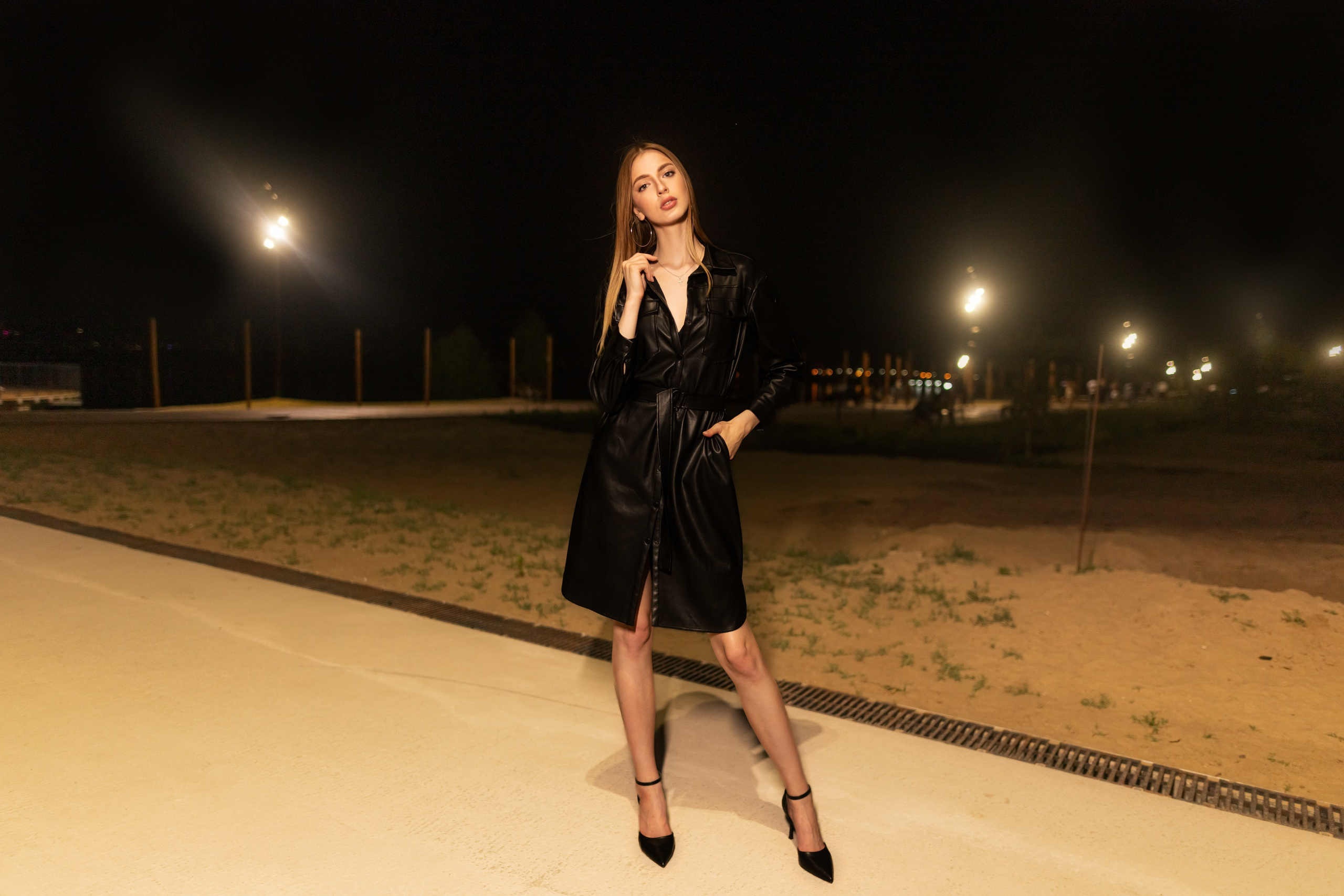 Ночная съемка с Ксенией на улицах Воронежа в формате для «себя». Дмитрий Шульгин, портретный фотограф в Воронеже