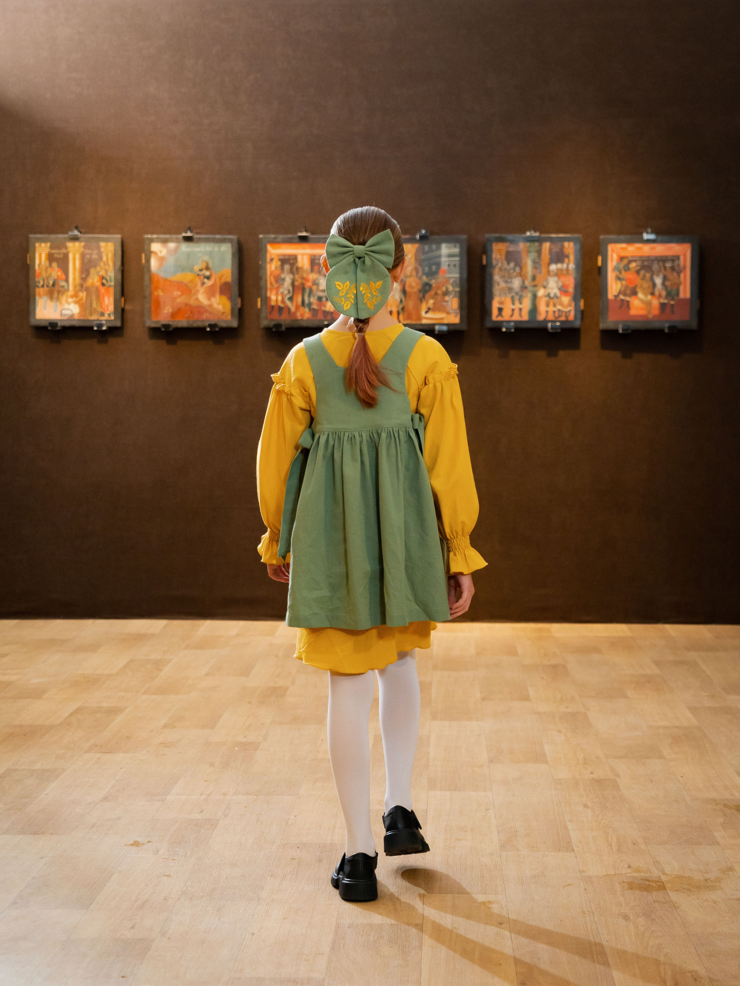 Показ одежды в рамках выставки «105. Лучшее». Фотограф Москва