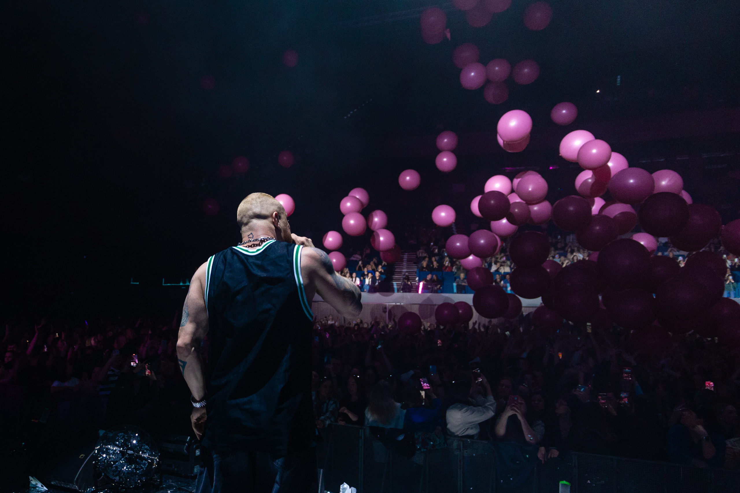 Концерт Лёши Свика