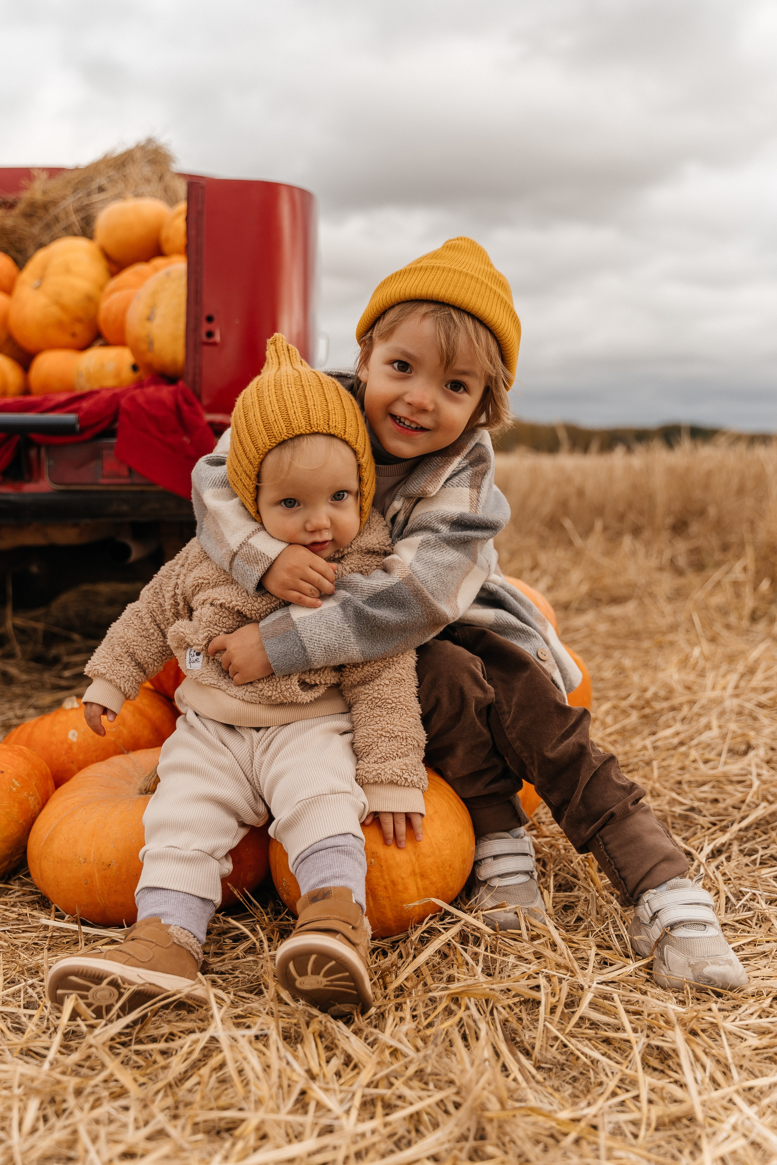 Саша, Женя, Лёва и Марта. Волик Мария