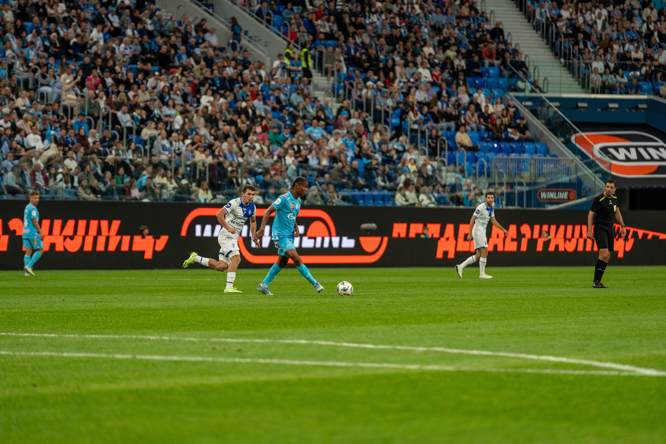 Нападающий «Зенита» на Газпром Арене, репортаж спортивный фотограф Санкт-Петербург